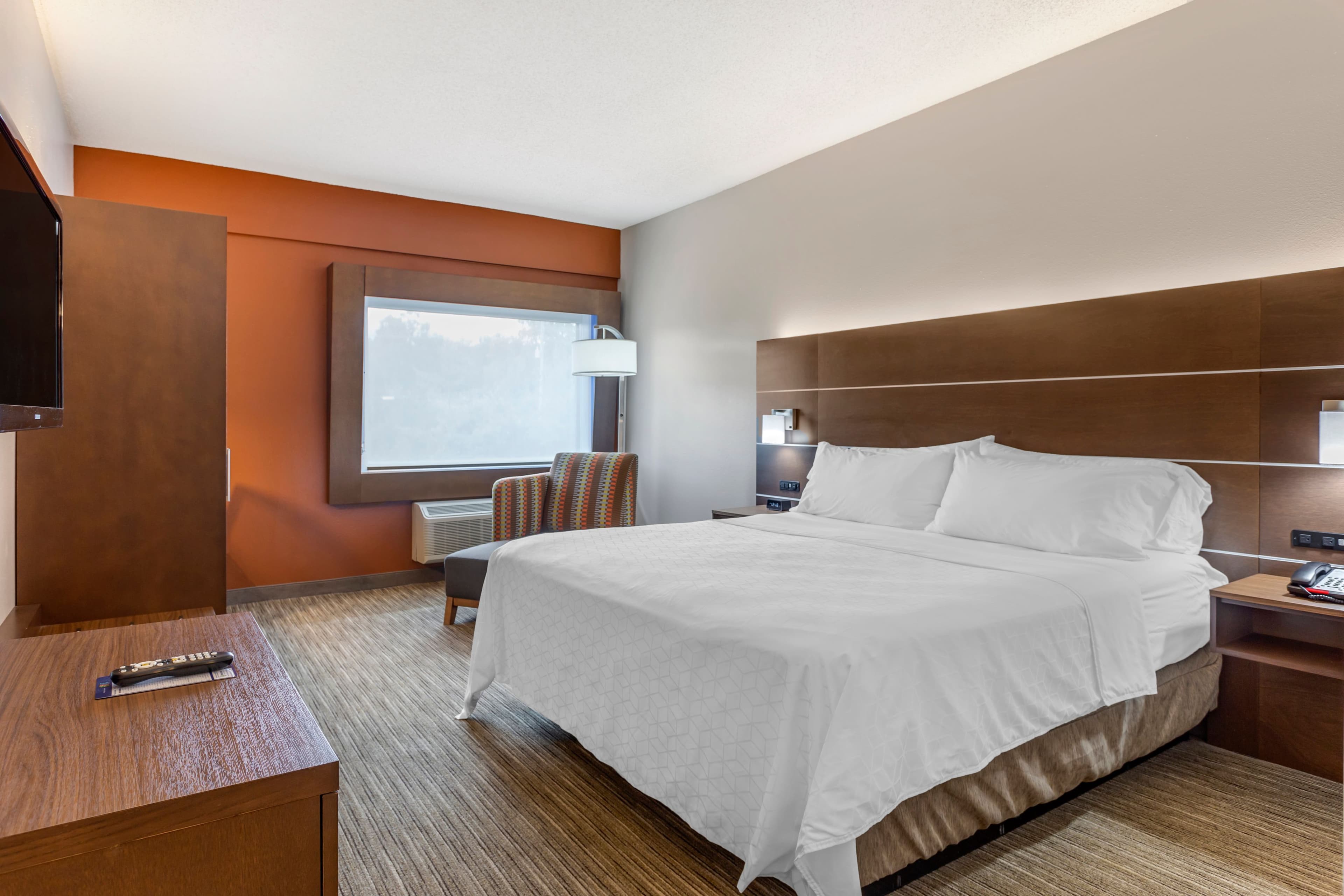 Holiday Inn Express Branson-Green Mountain Drive - Image 4