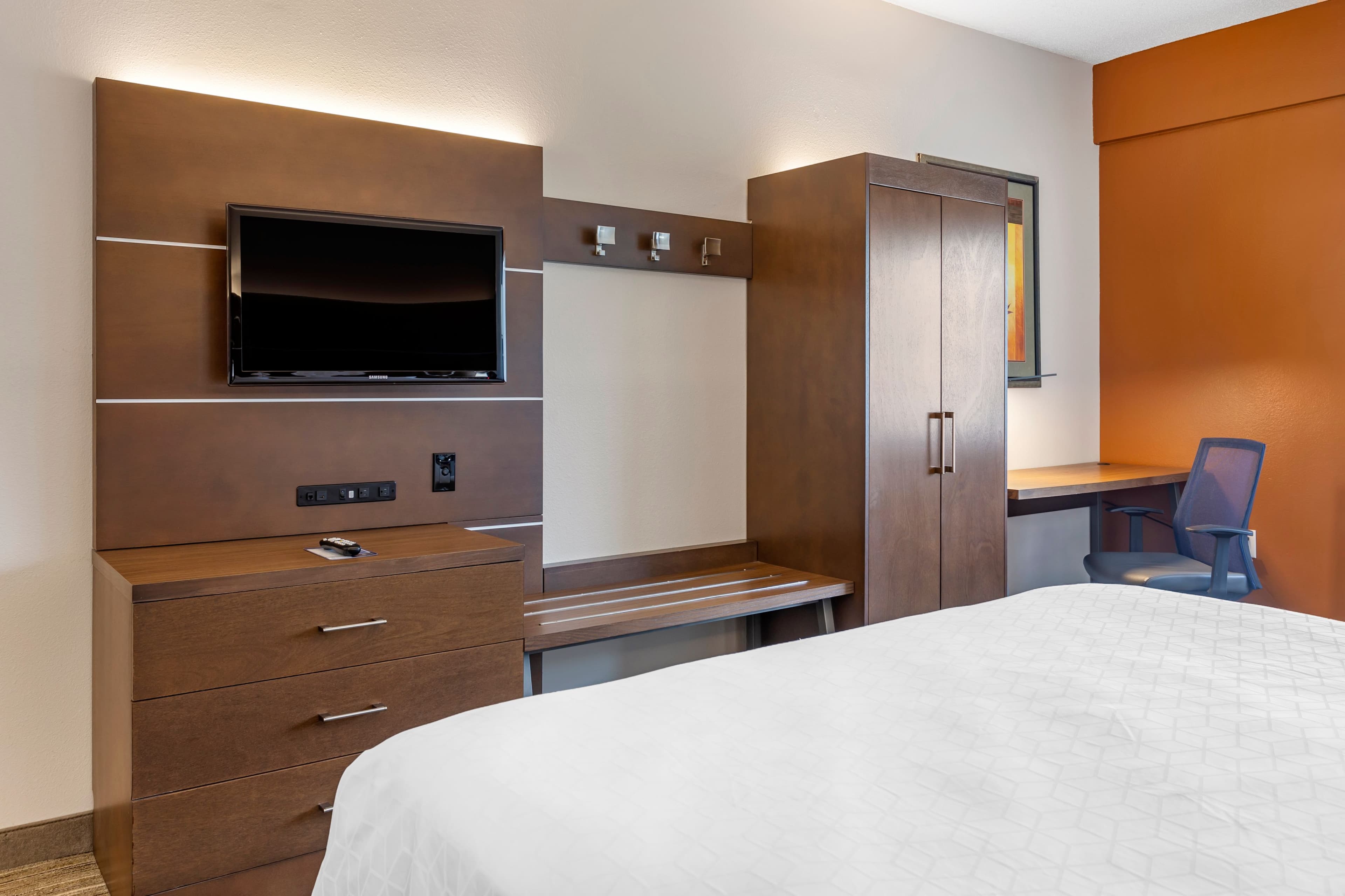 Holiday Inn Express Branson-Green Mountain Drive — 7