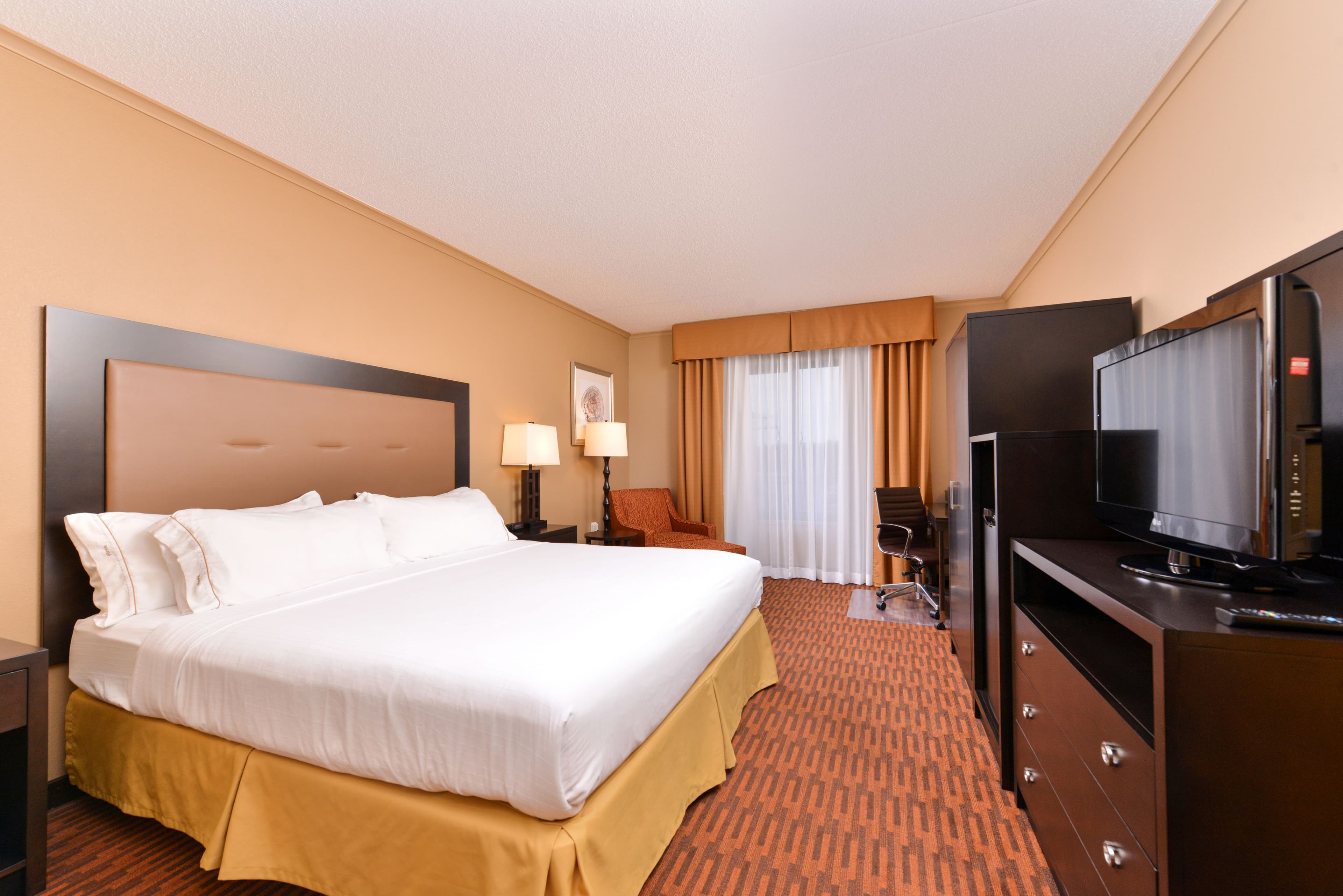 Holiday Inn Express Breezewood — 25