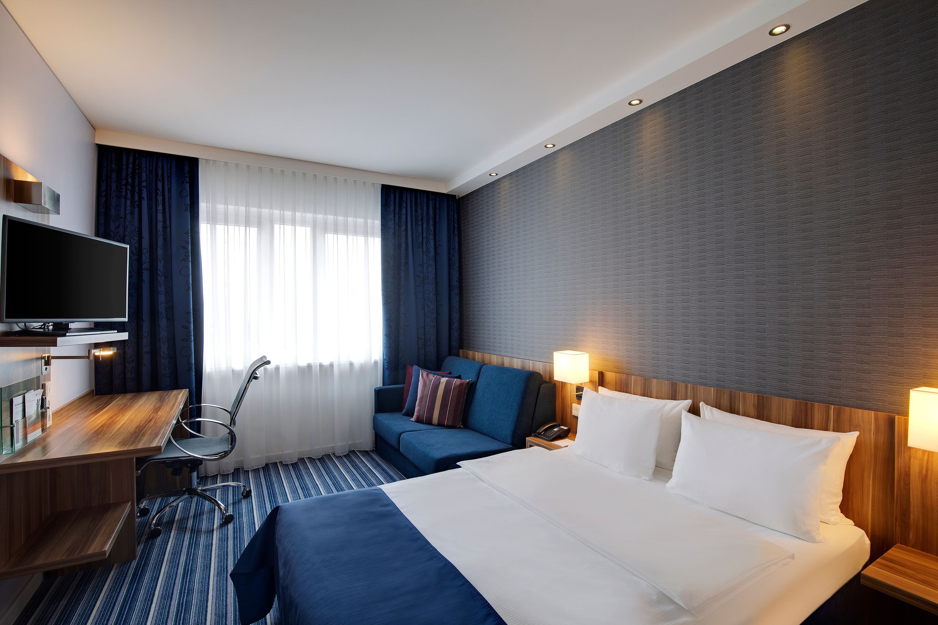 Holiday Inn Express Bremen Airport — 4