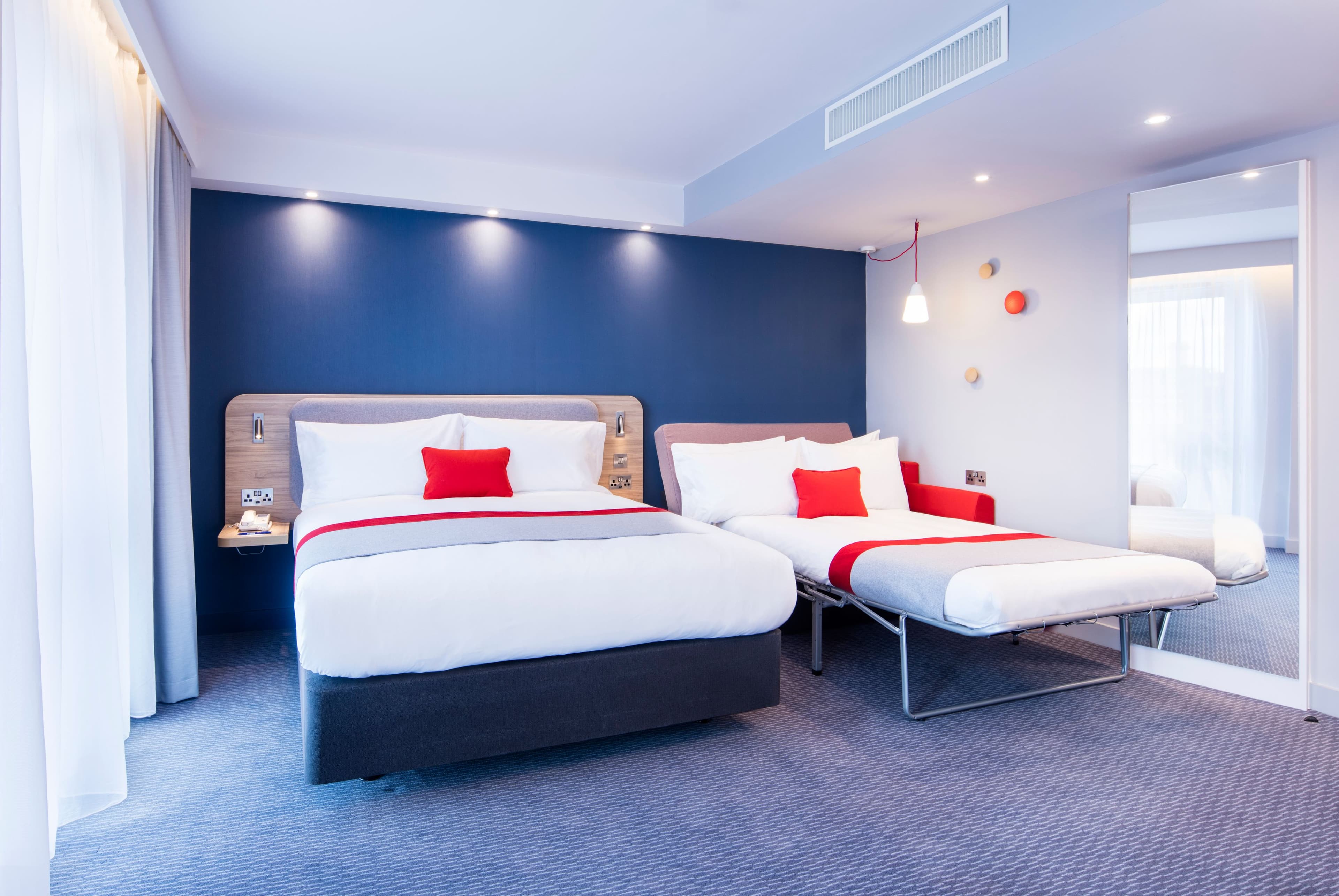 Holiday Inn Express Bridgwater M5, Jct. 24 — 8