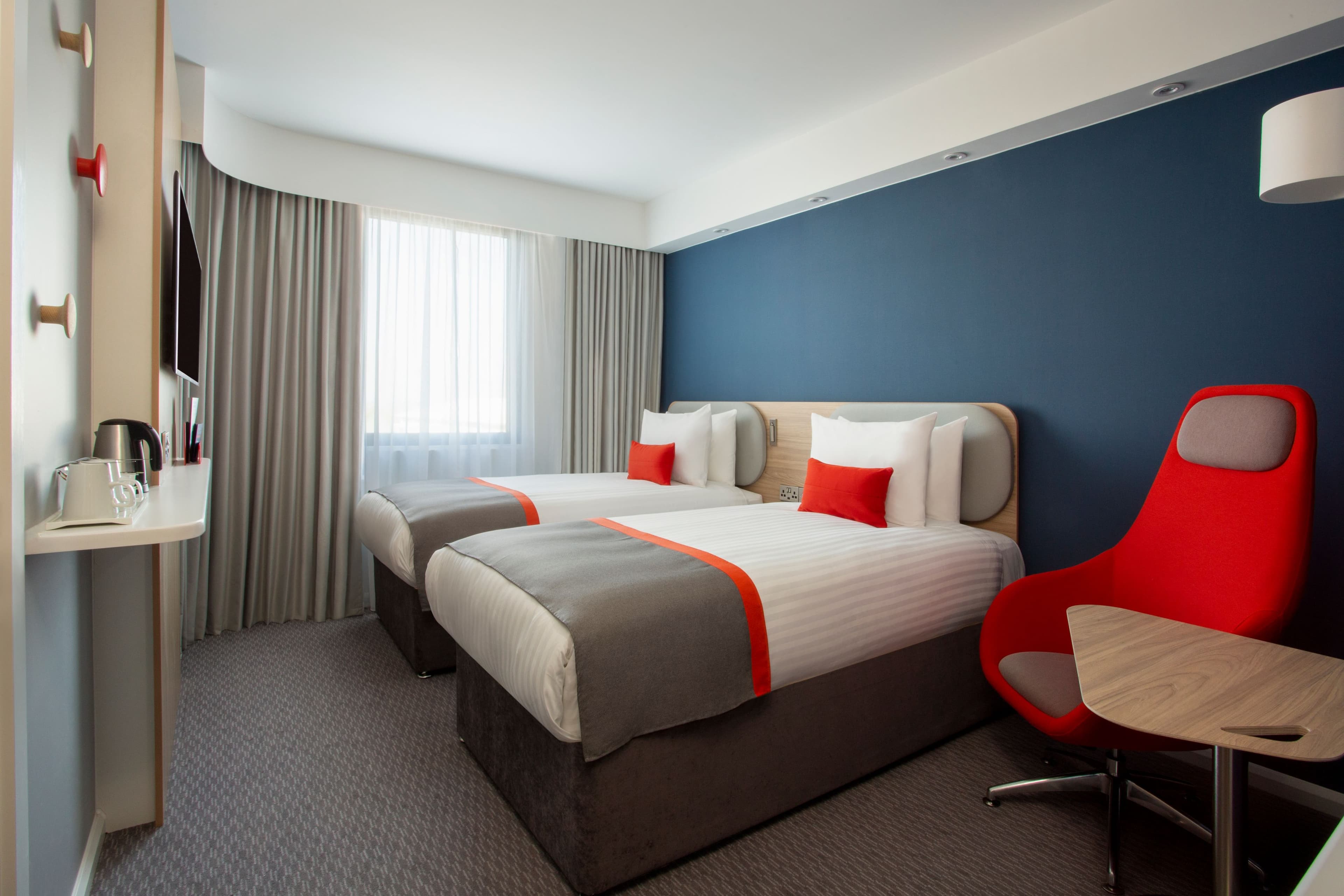 Holiday Inn Express Bridgwater M5, Jct. 24 — 19