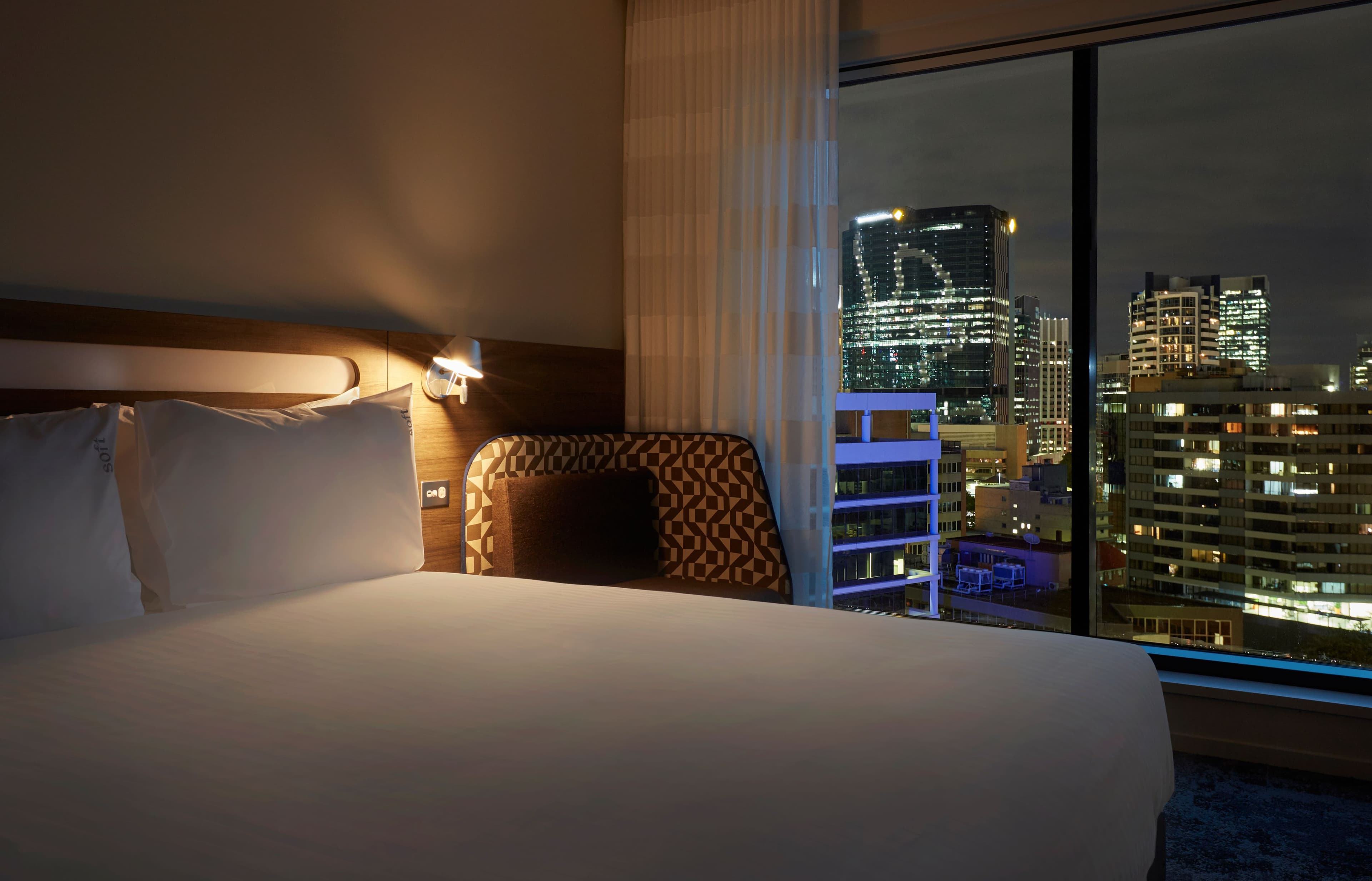 Holiday Inn Express Brisbane Central — 16