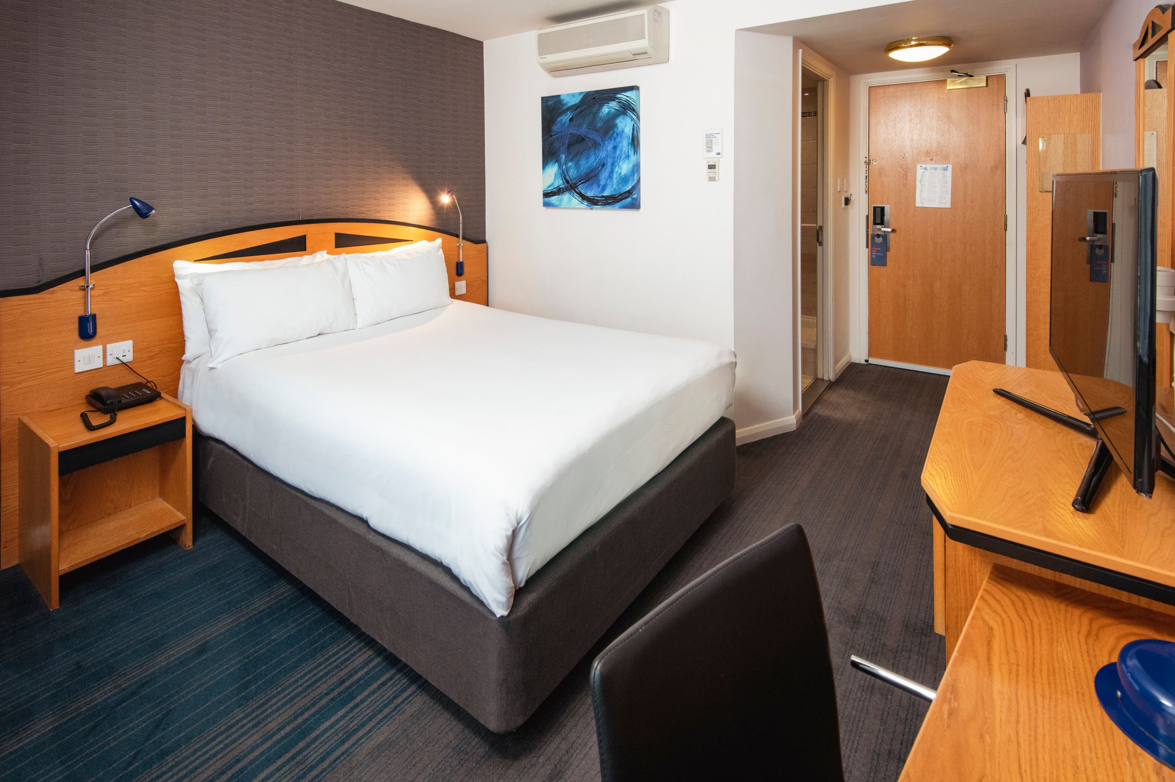 Holiday Inn Express Bristol City Centre — 11