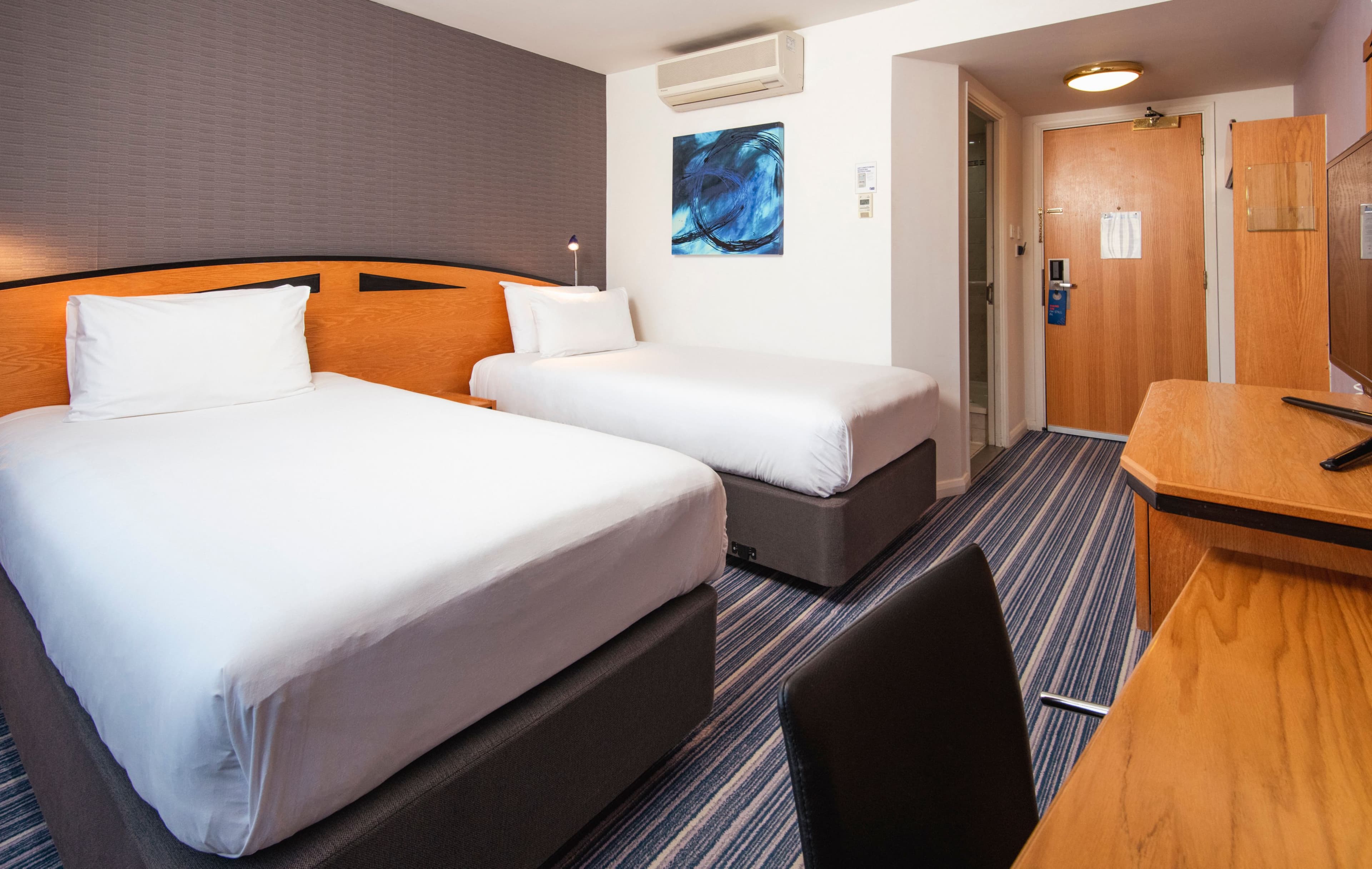 Holiday Inn Express Bristol City Centre — 19