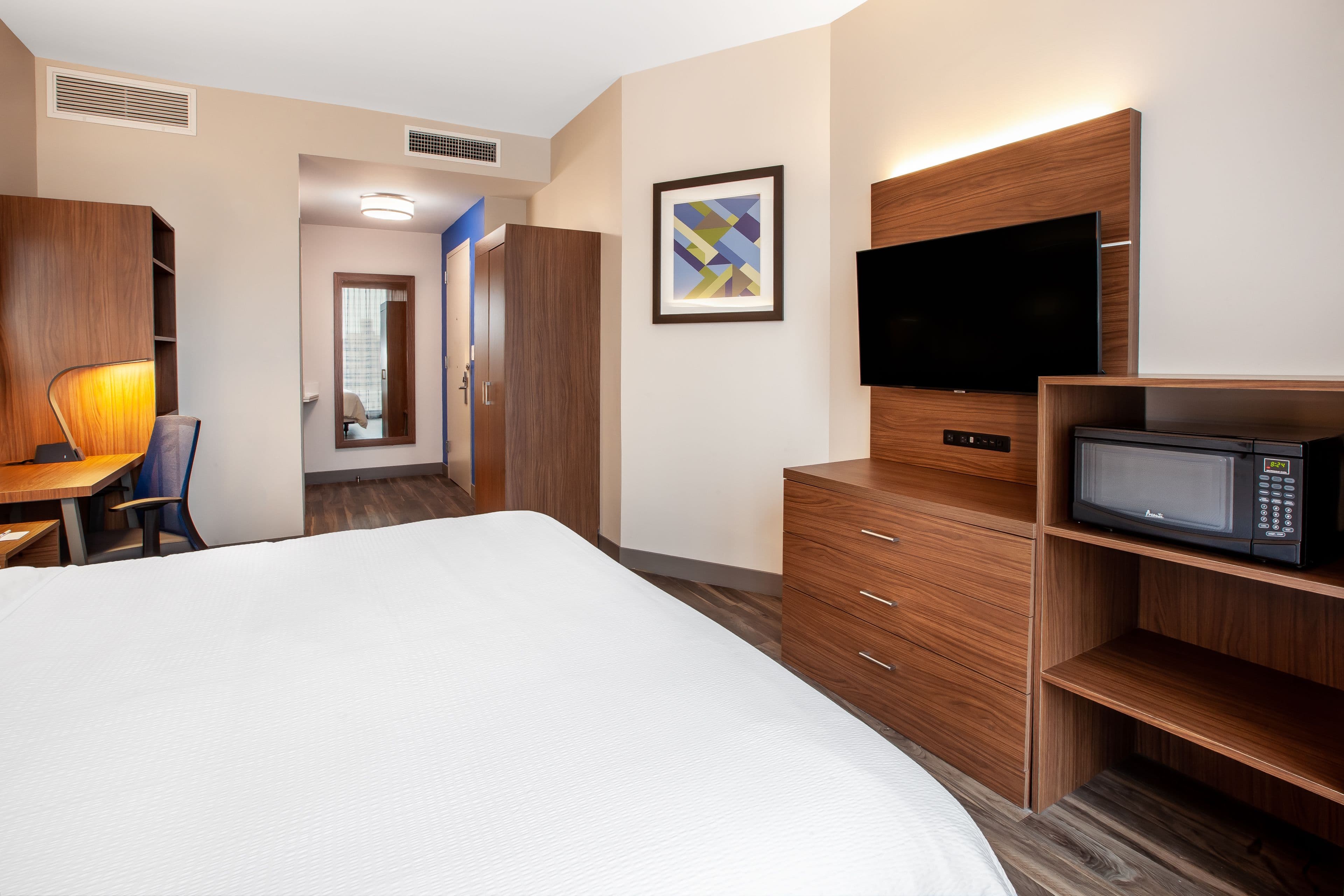 Holiday Inn Express NYC Brooklyn - Sunset Park — 7