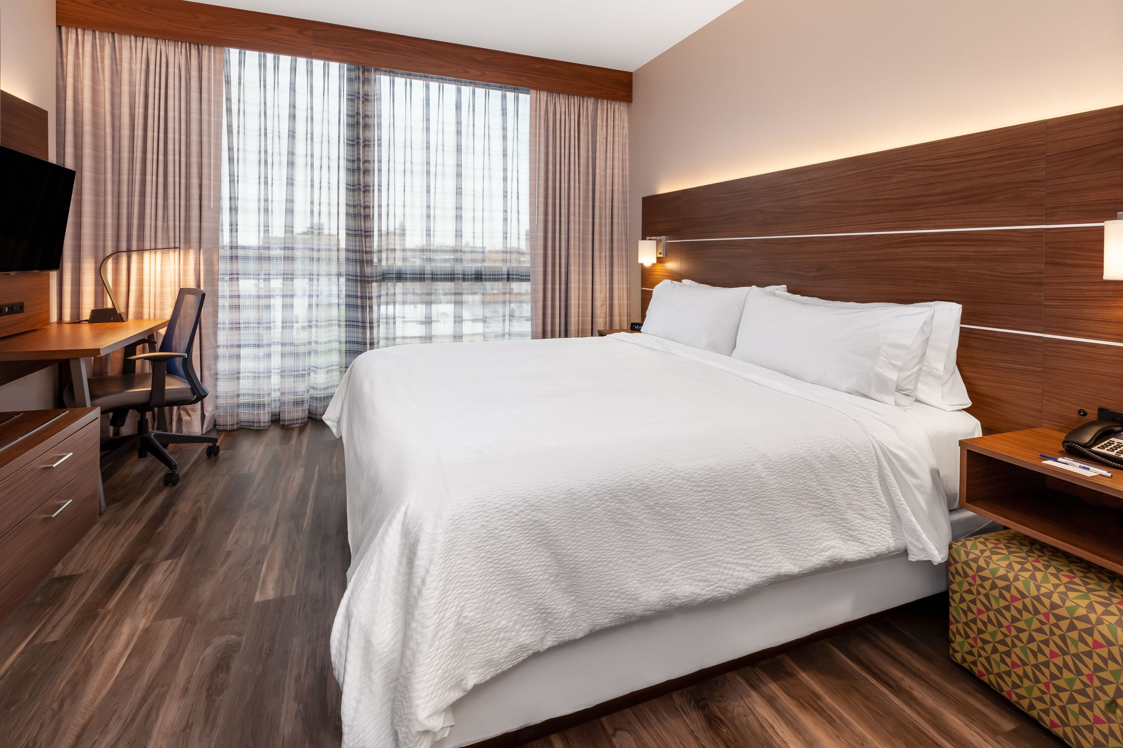 Holiday Inn Express NYC Brooklyn - Sunset Park - Image 3