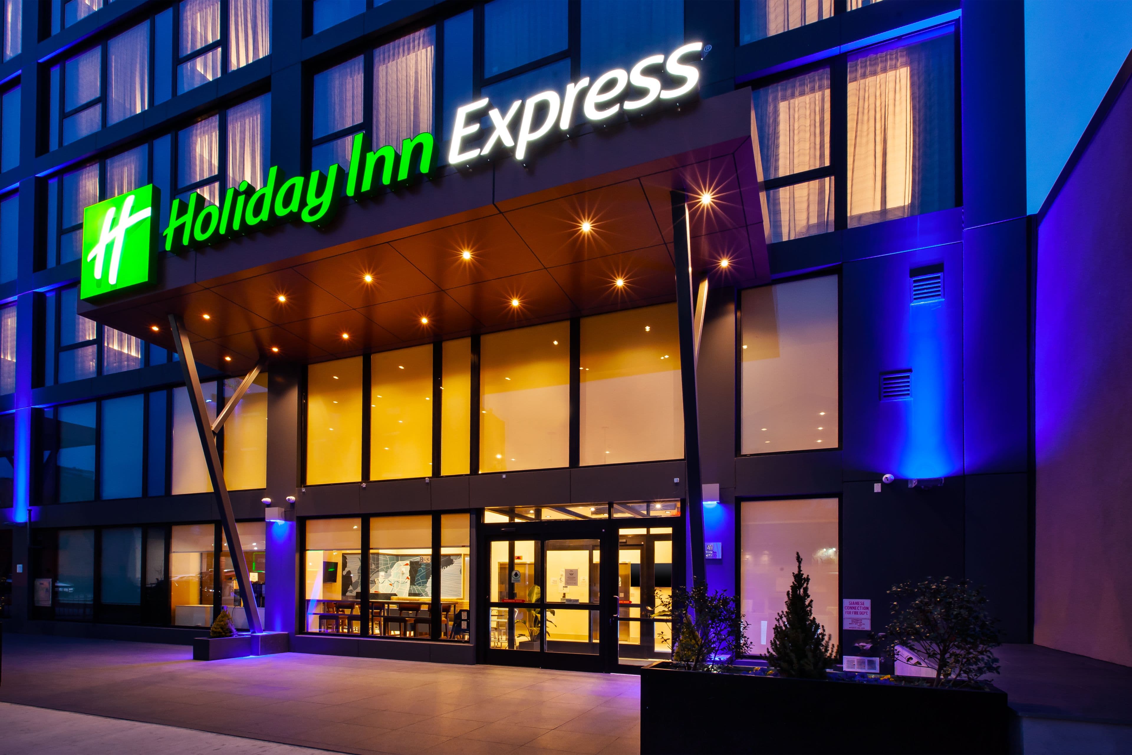 Holiday Inn Express NYC Brooklyn - Sunset Park - Image 1
