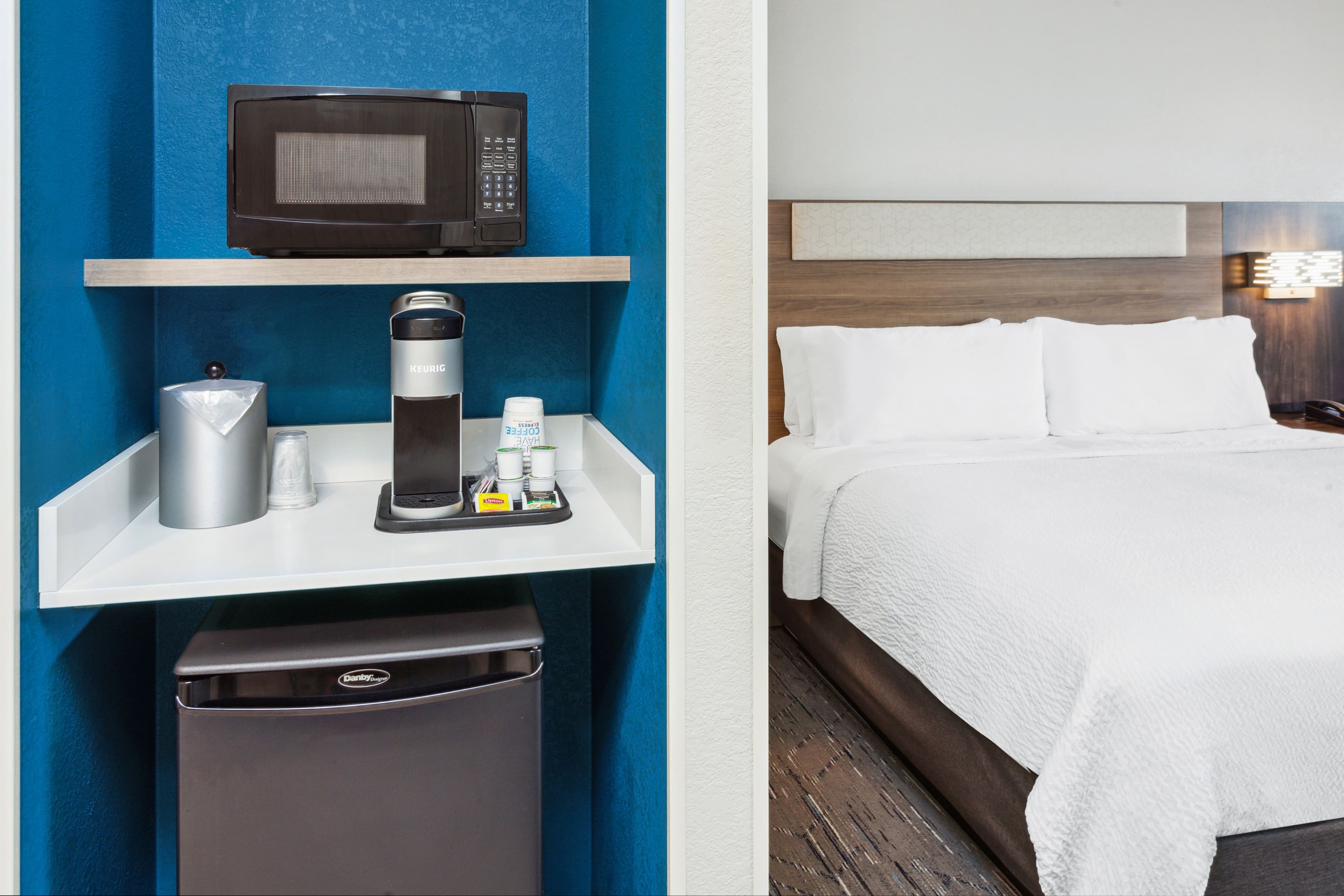 Holiday Inn Express Cleveland Airport - Brook Park — 35