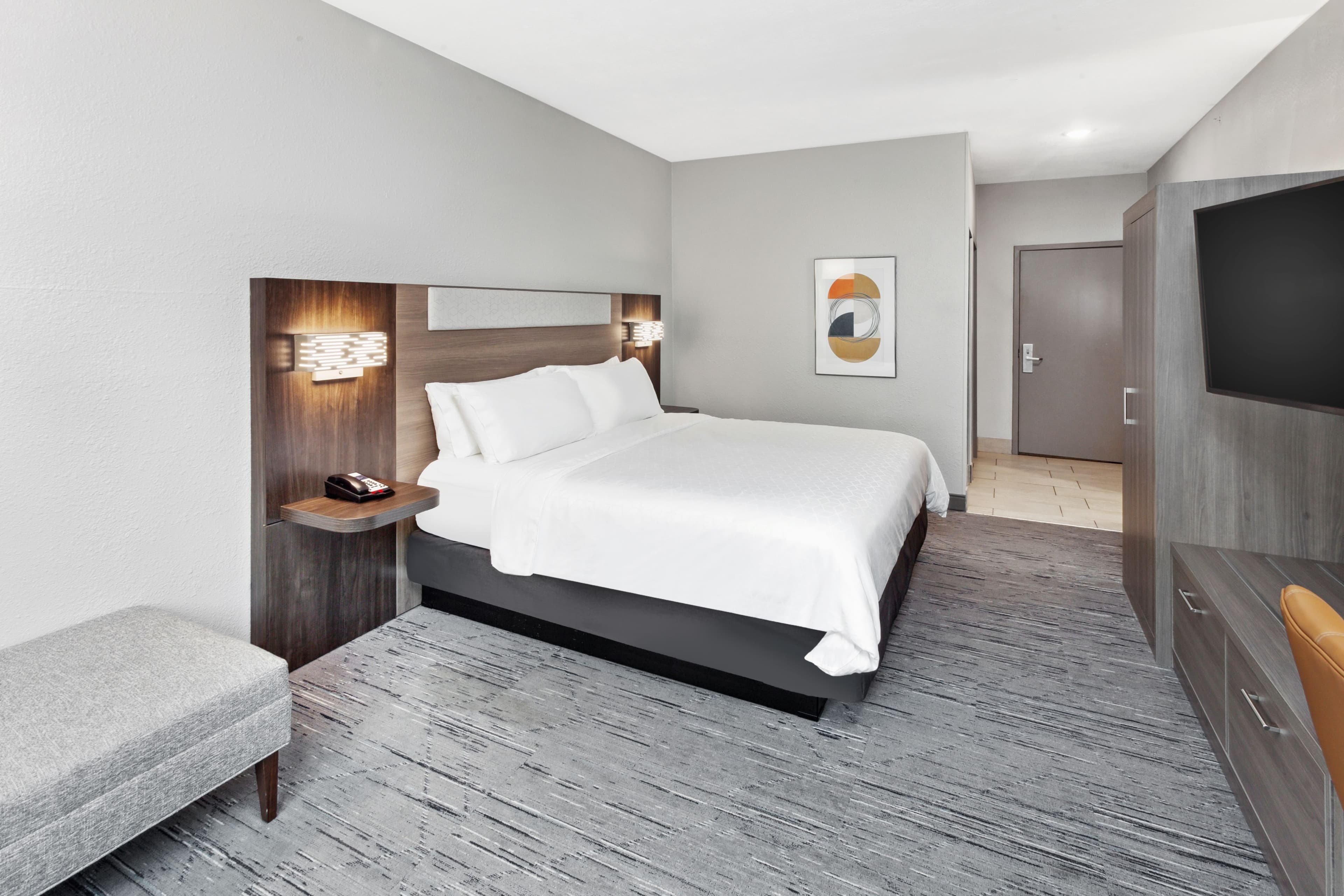 Holiday Inn Express Cleveland Airport - Brook Park — 11