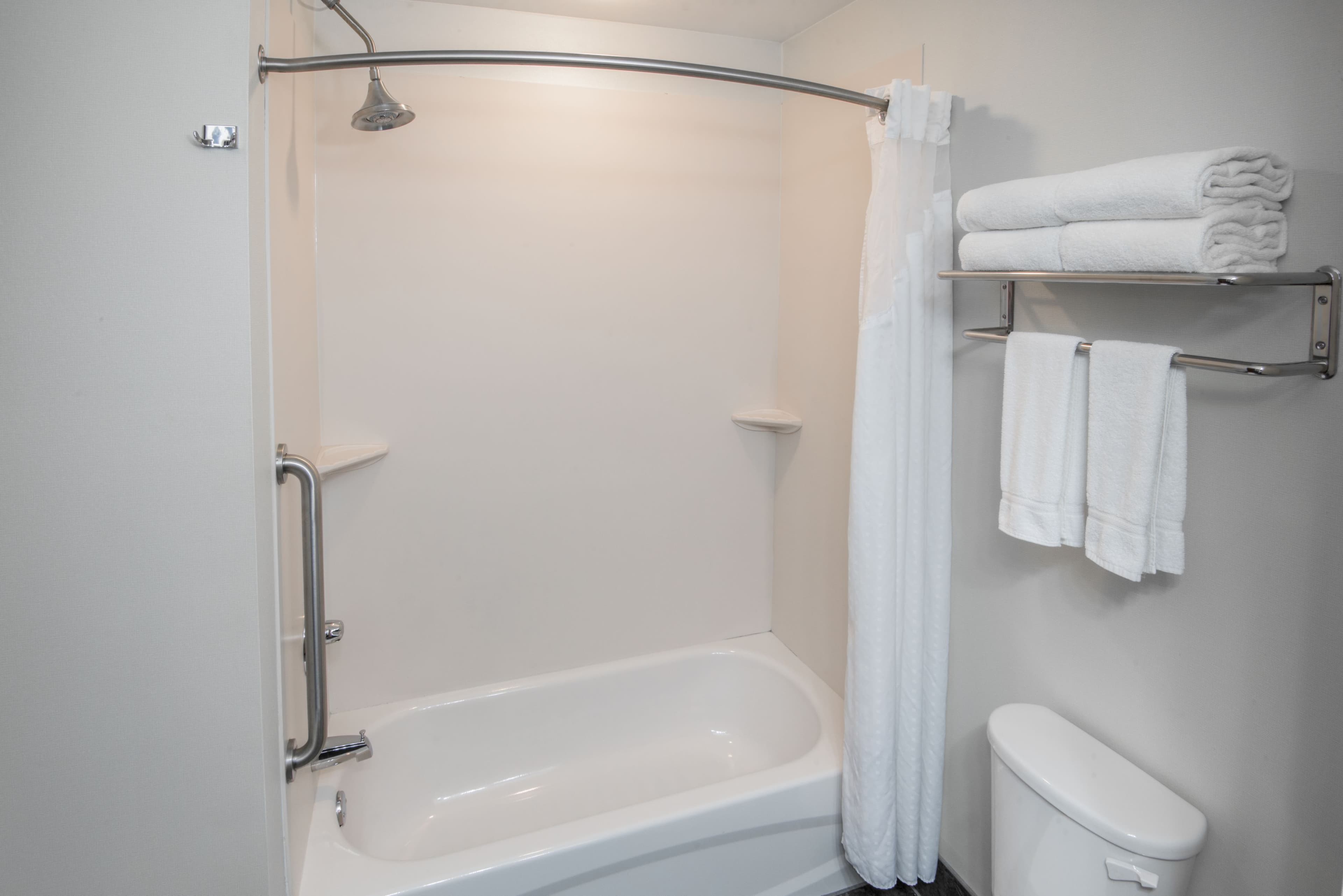 Holiday Inn Express Cleveland Airport - Brook Park — 30