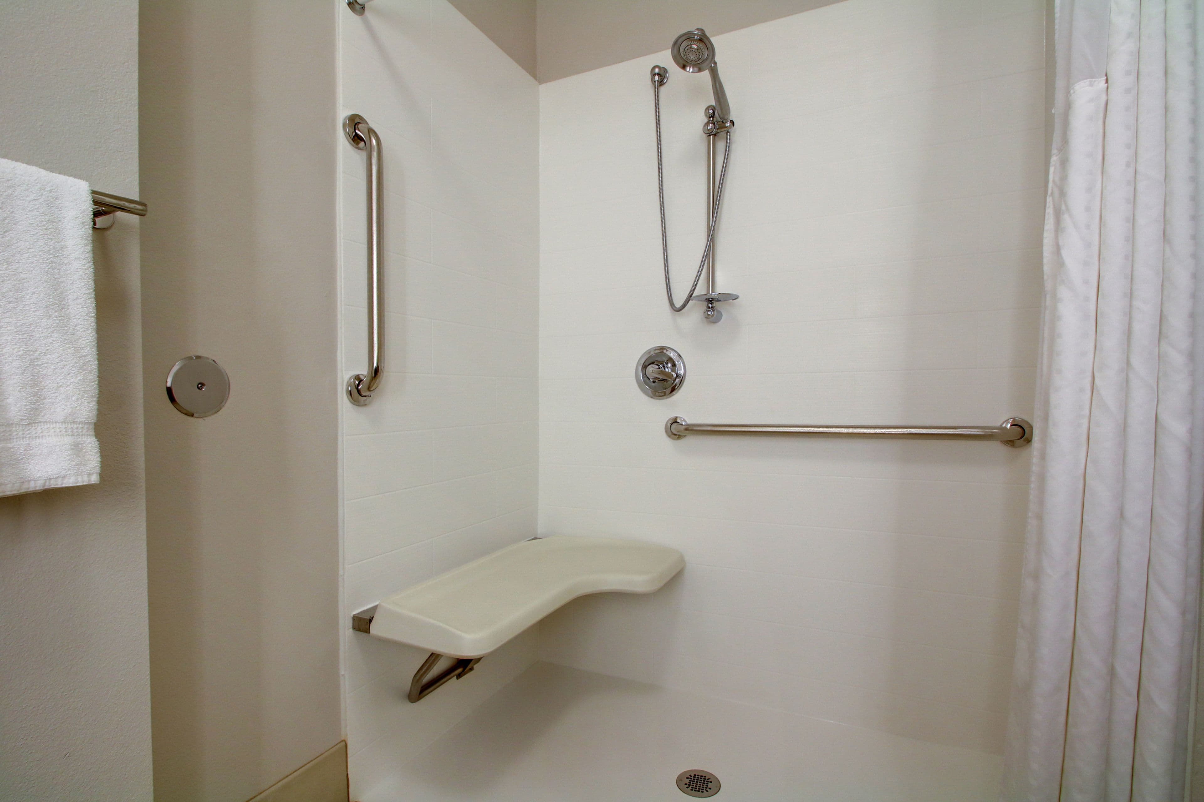 Holiday Inn Express Milwaukee N-Brown Deer/Mequon — 18