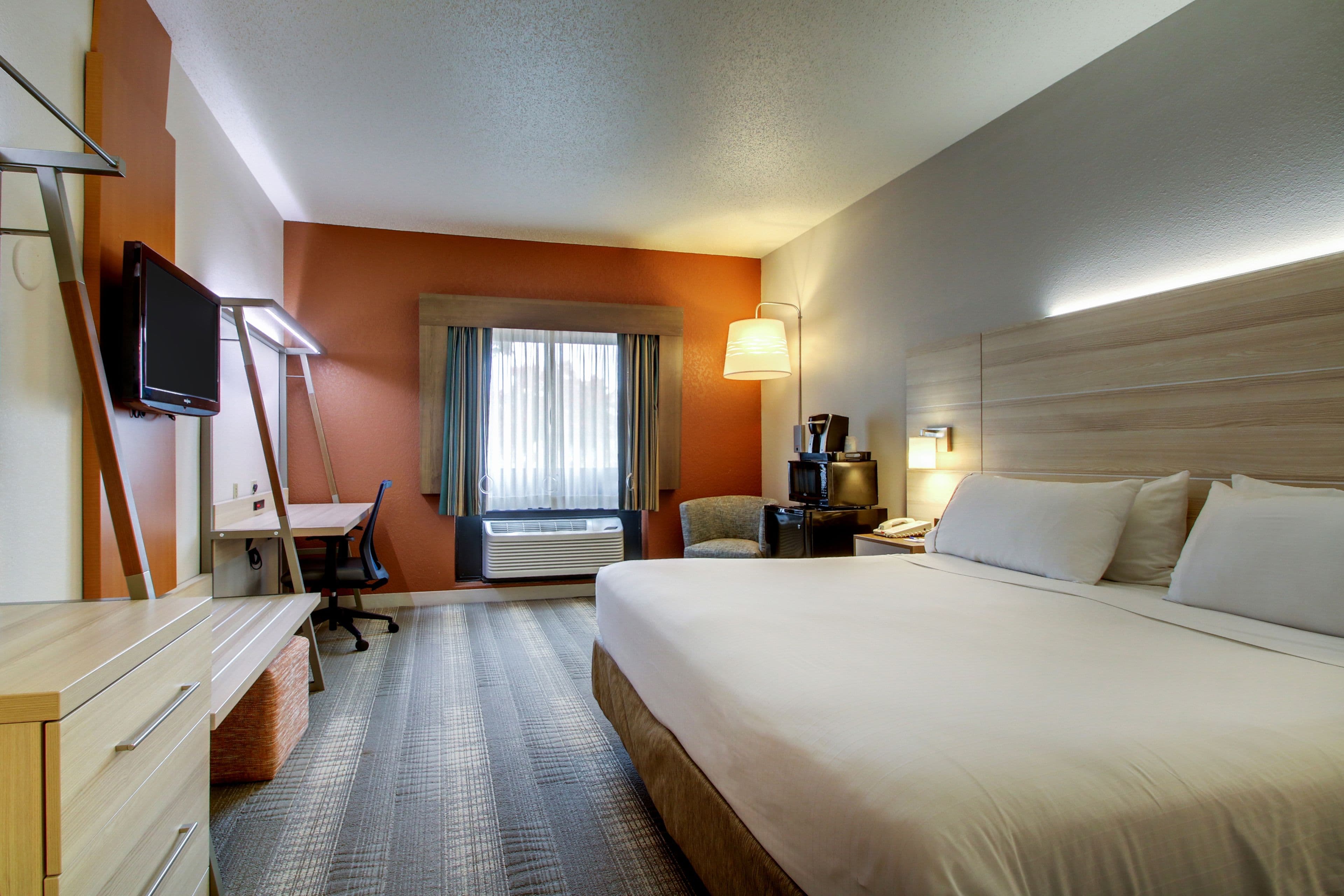 Holiday Inn Express Milwaukee N-Brown Deer/Mequon — 16