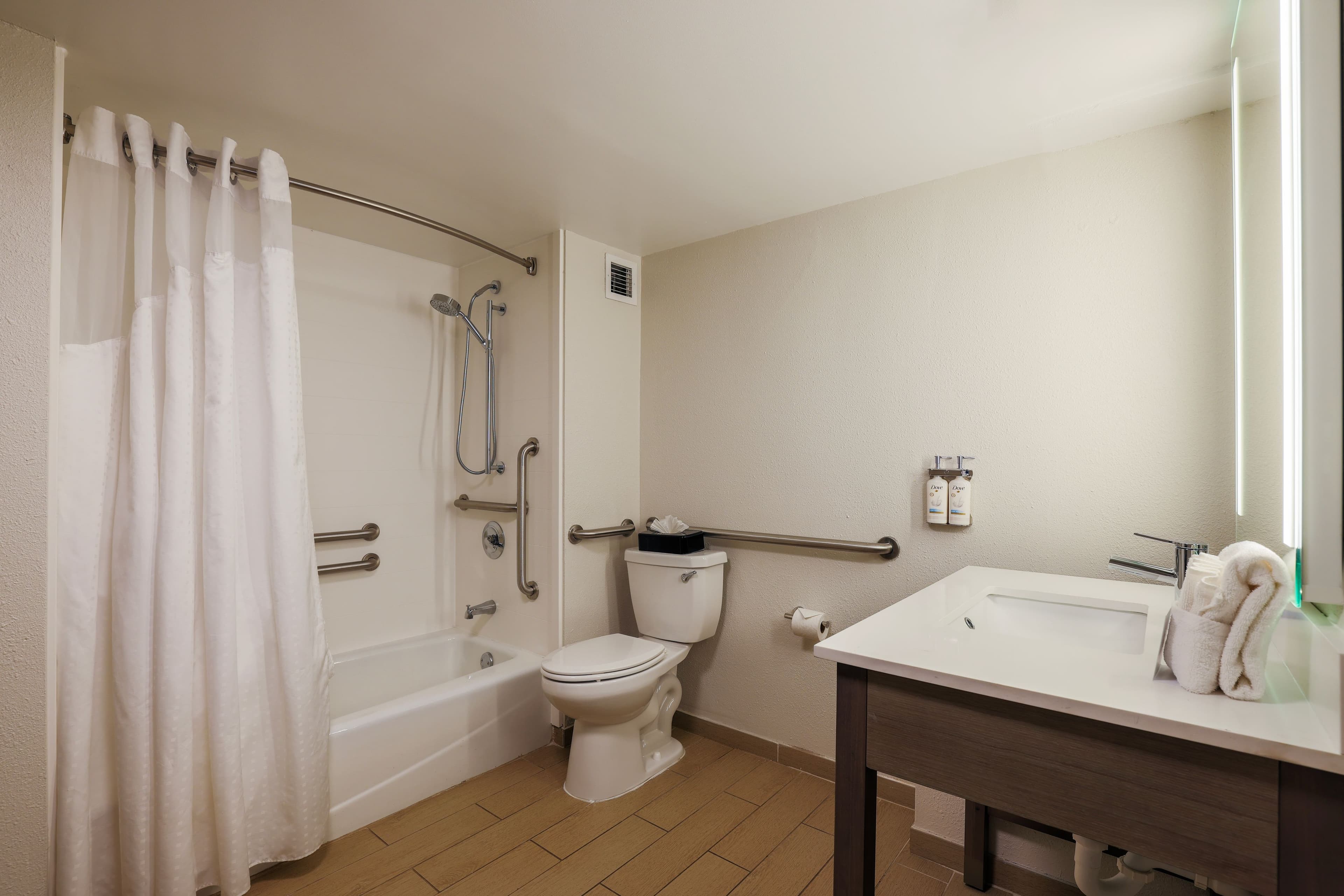 Holiday Inn Express Burlington — 26