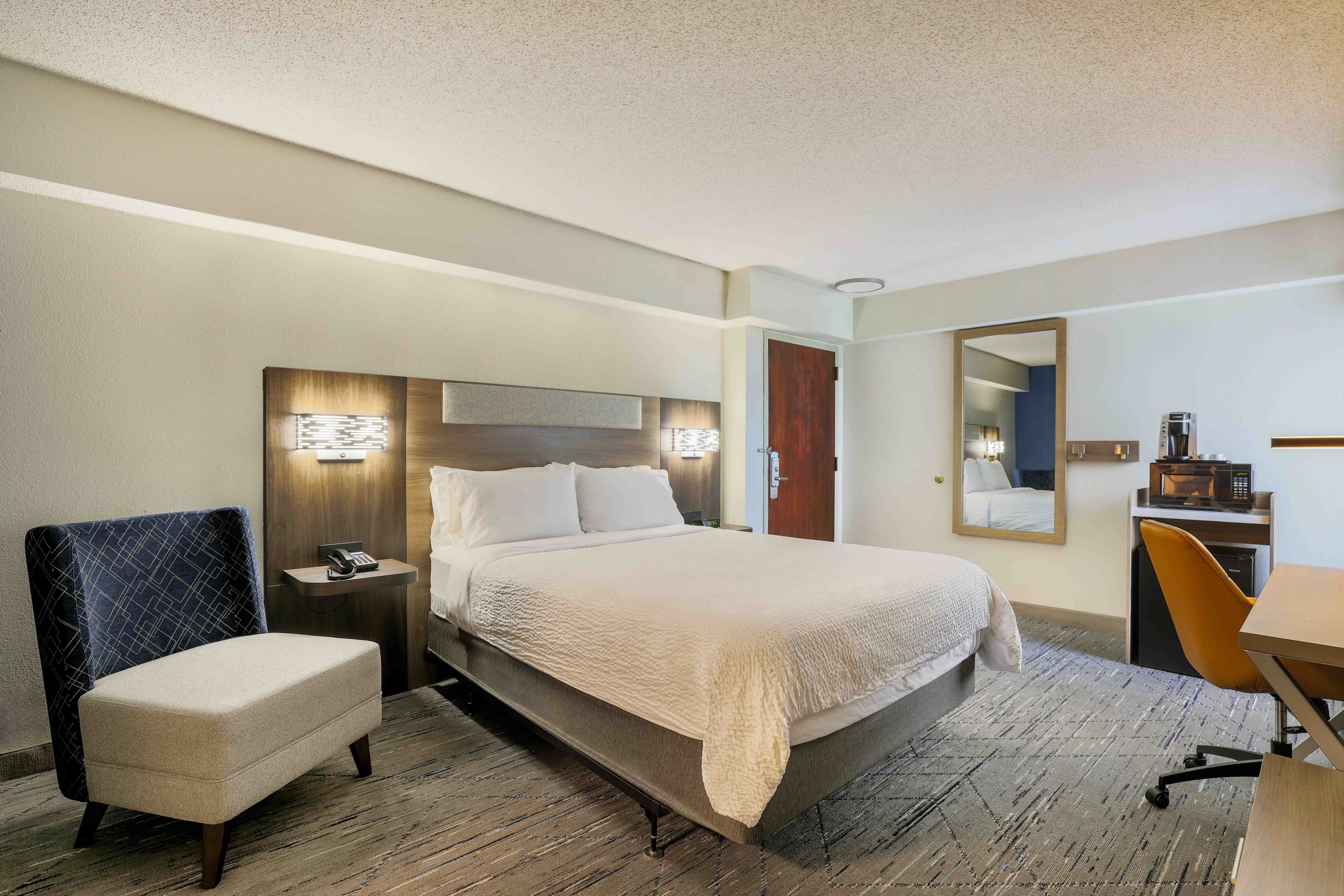 Holiday Inn Express Burlington — 27