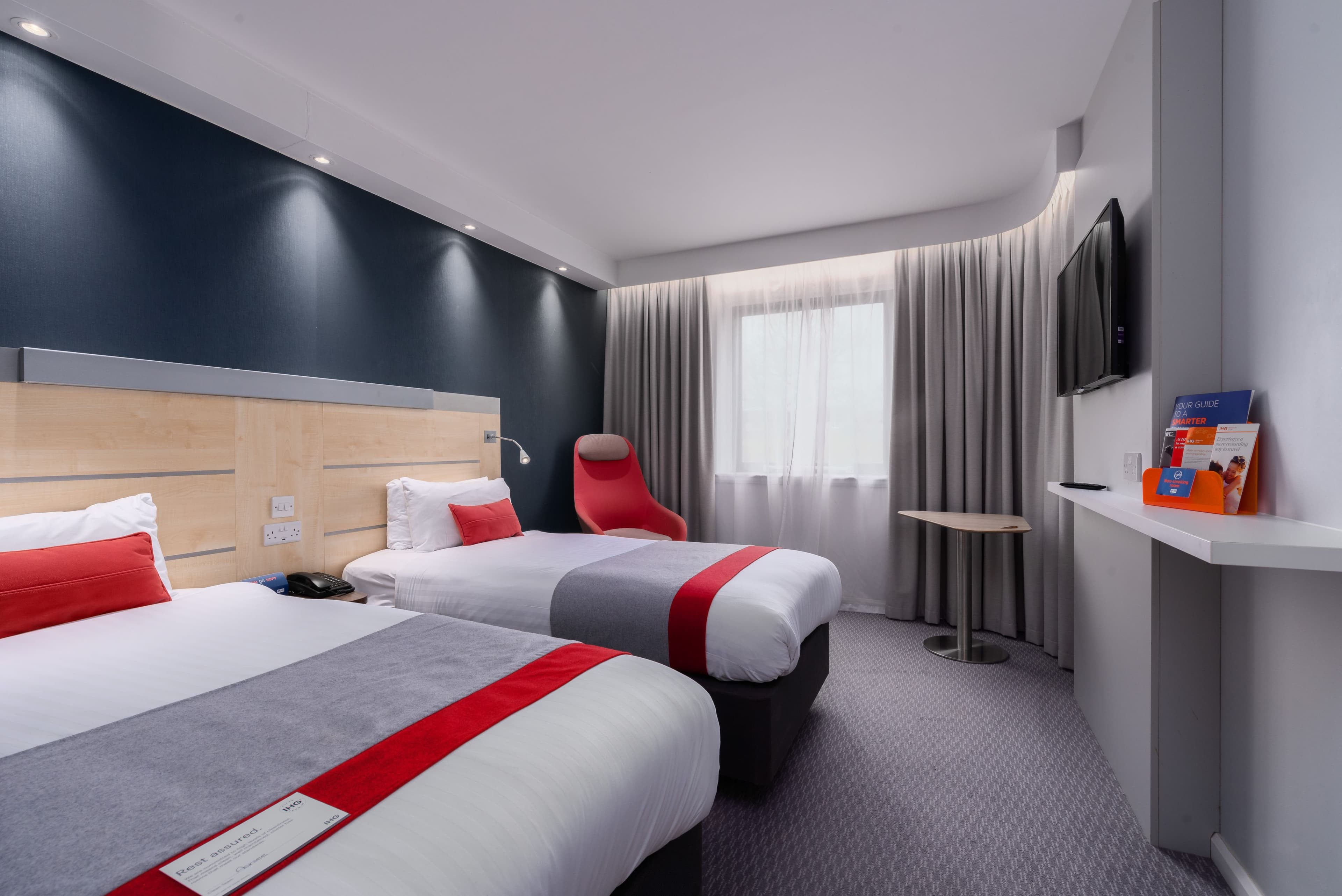 Holiday Inn Express Burnley M65, Jct.10 — 26