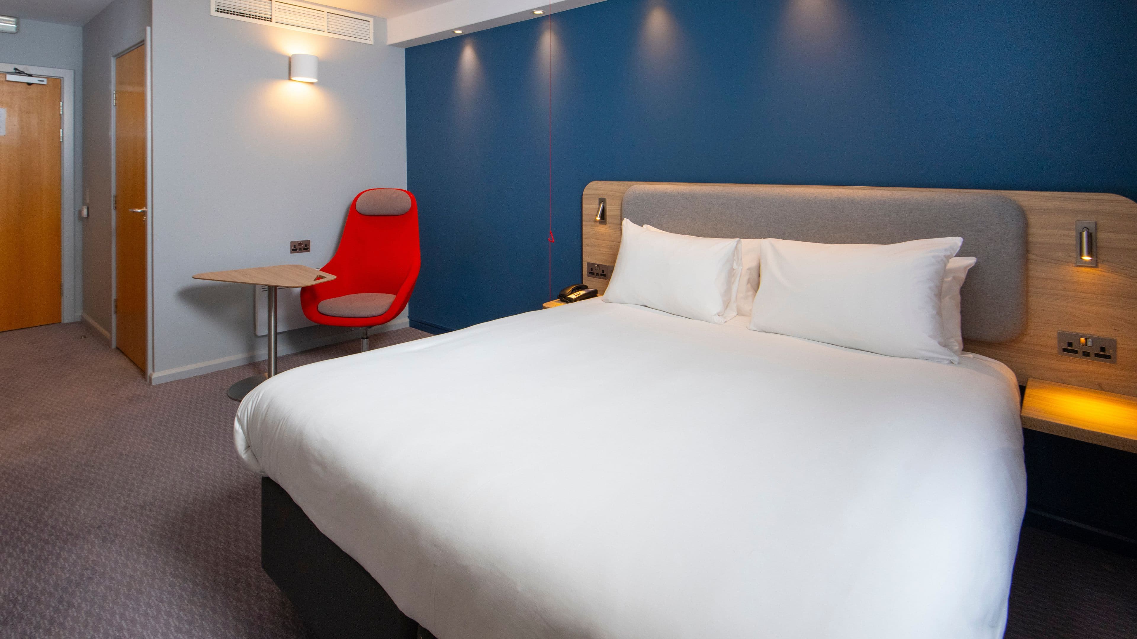 Holiday Inn Express Burton upon Trent — 22