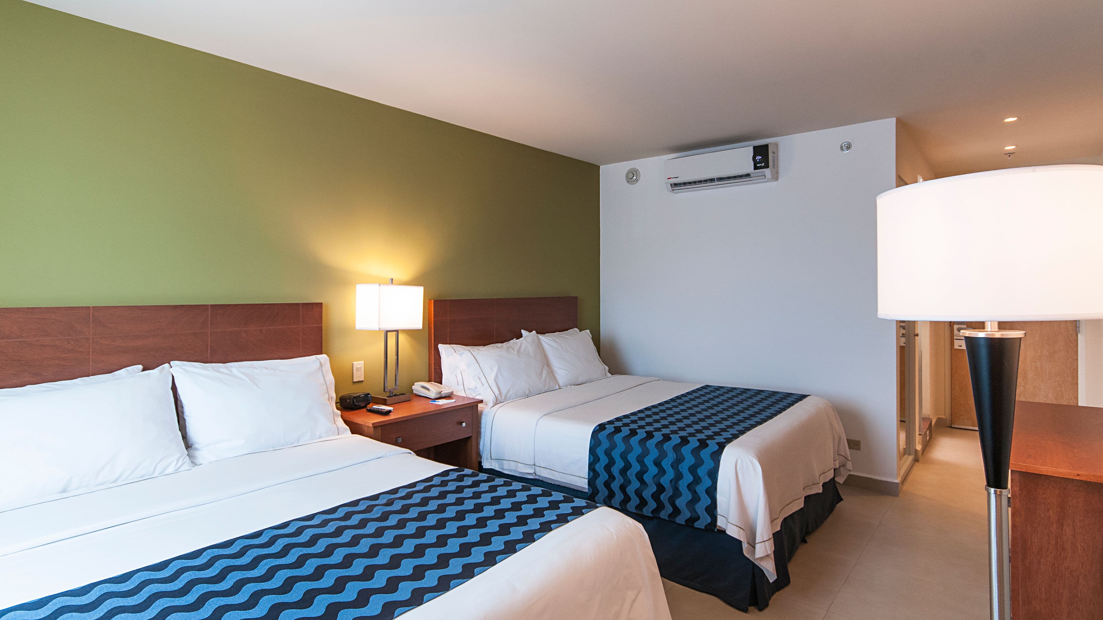Holiday Inn Express Cabo San Lucas — 8