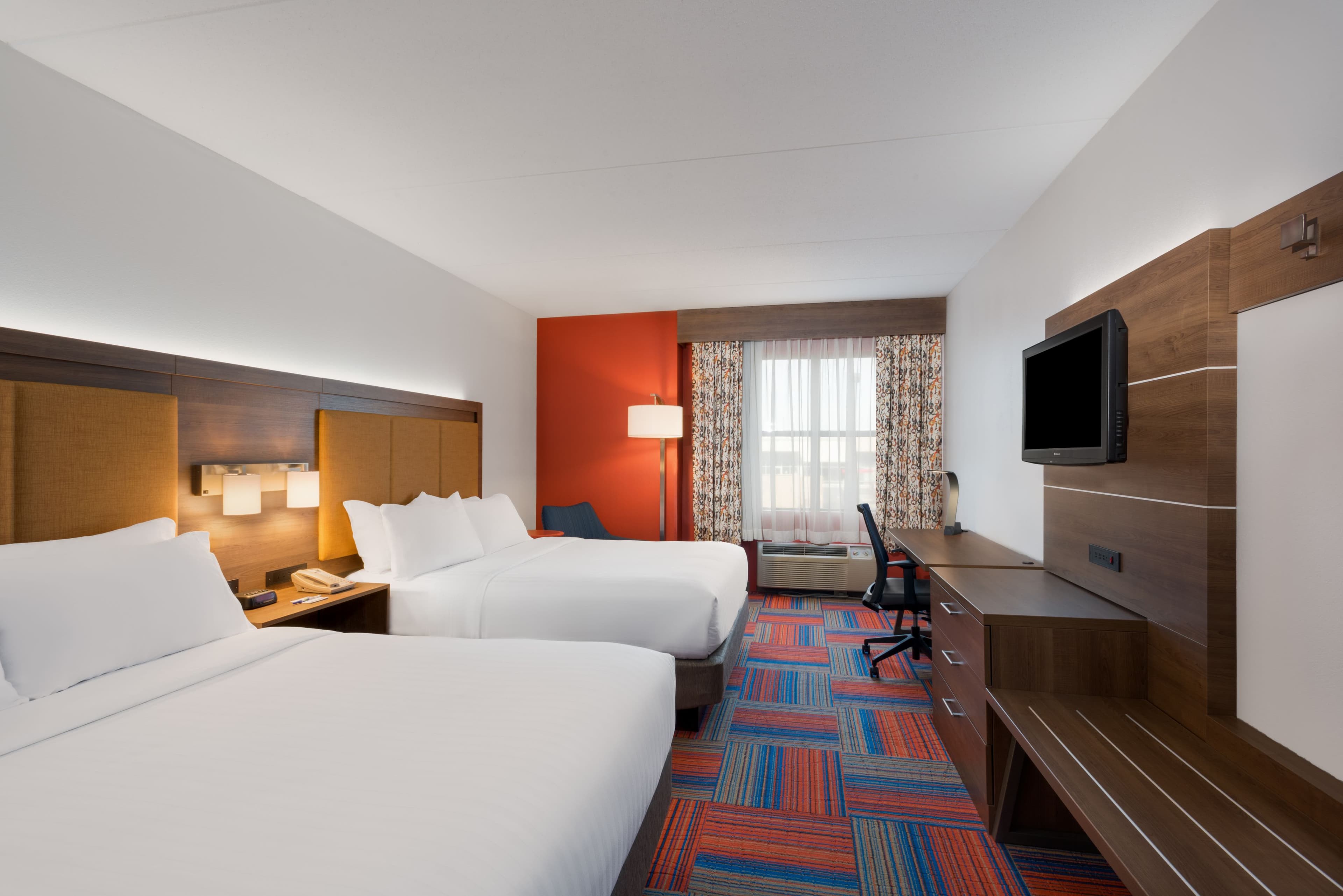 Holiday Inn Express Cambridge — 18