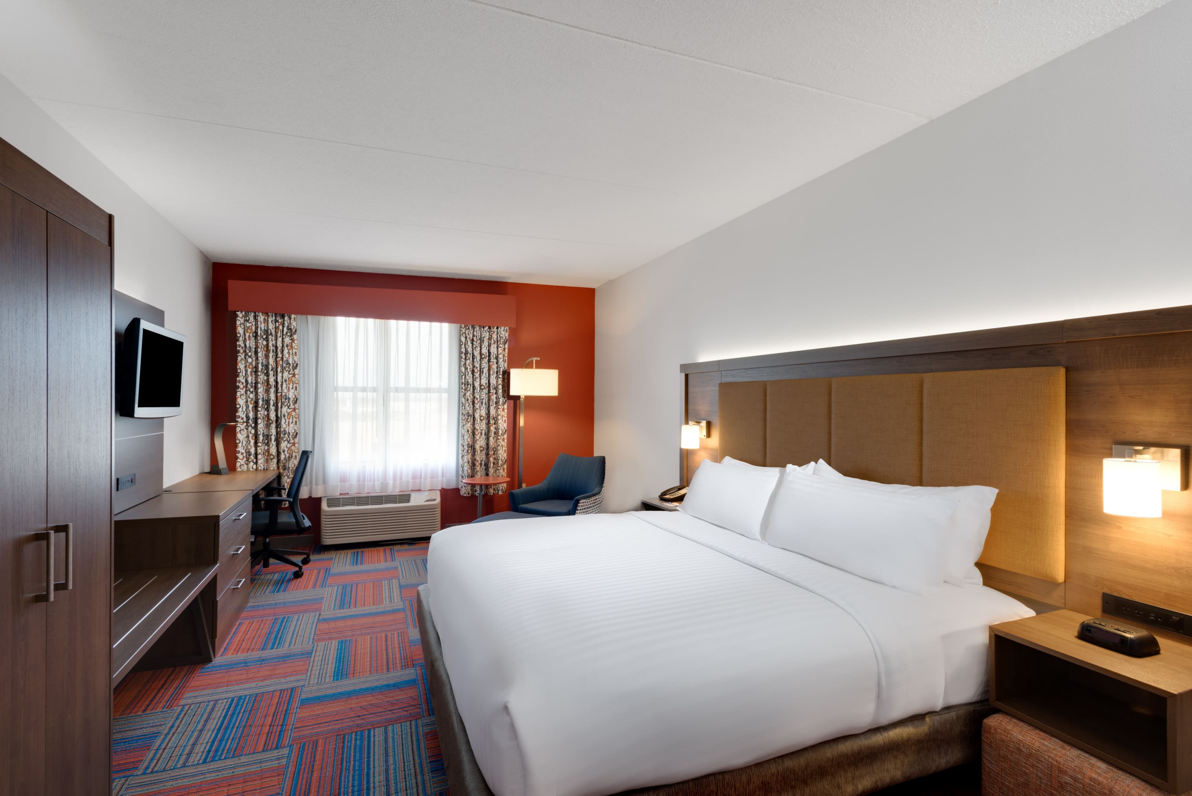 Holiday Inn Express Cambridge - Image 4