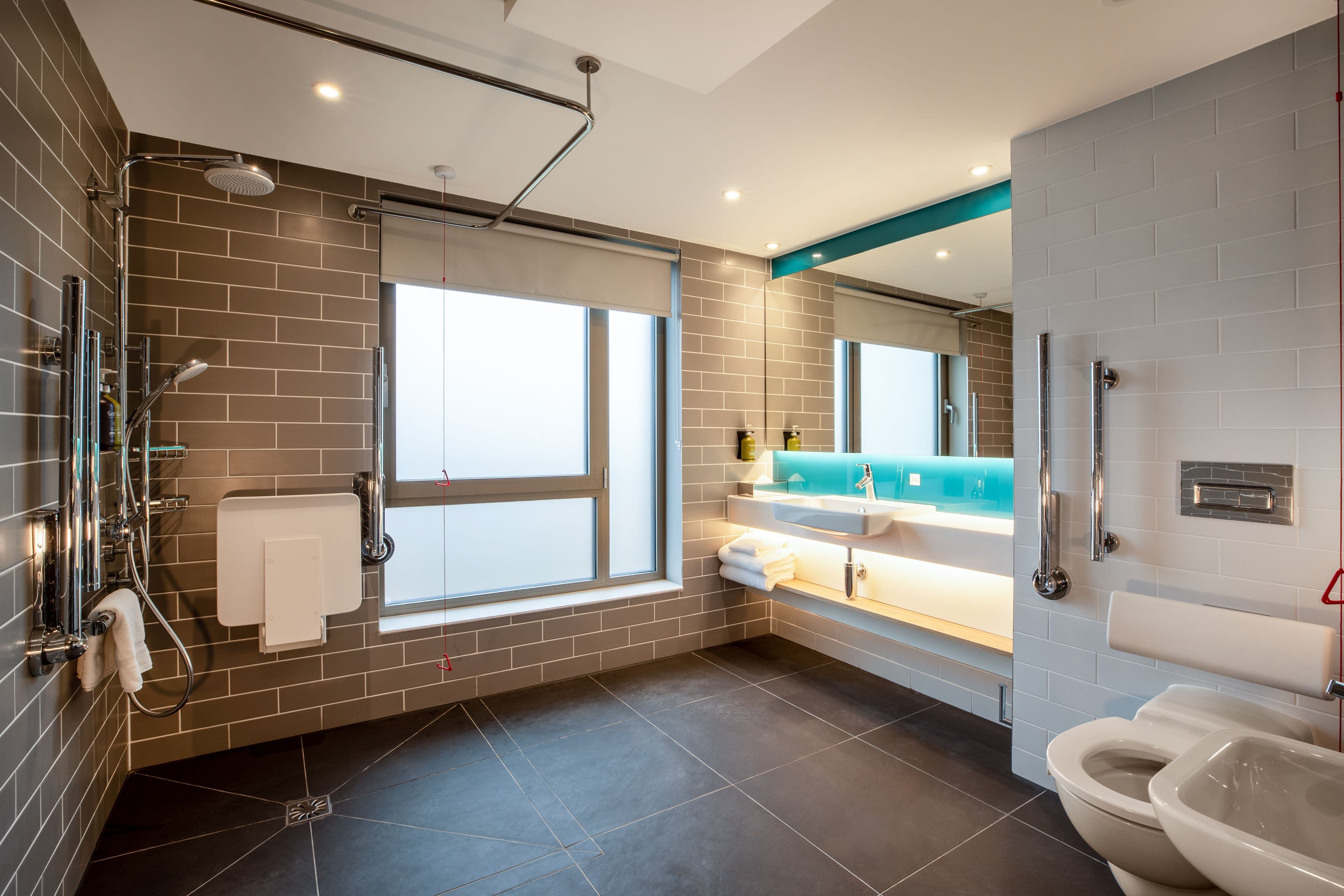 Holiday Inn Express Cambridge West - Cambourne — 18