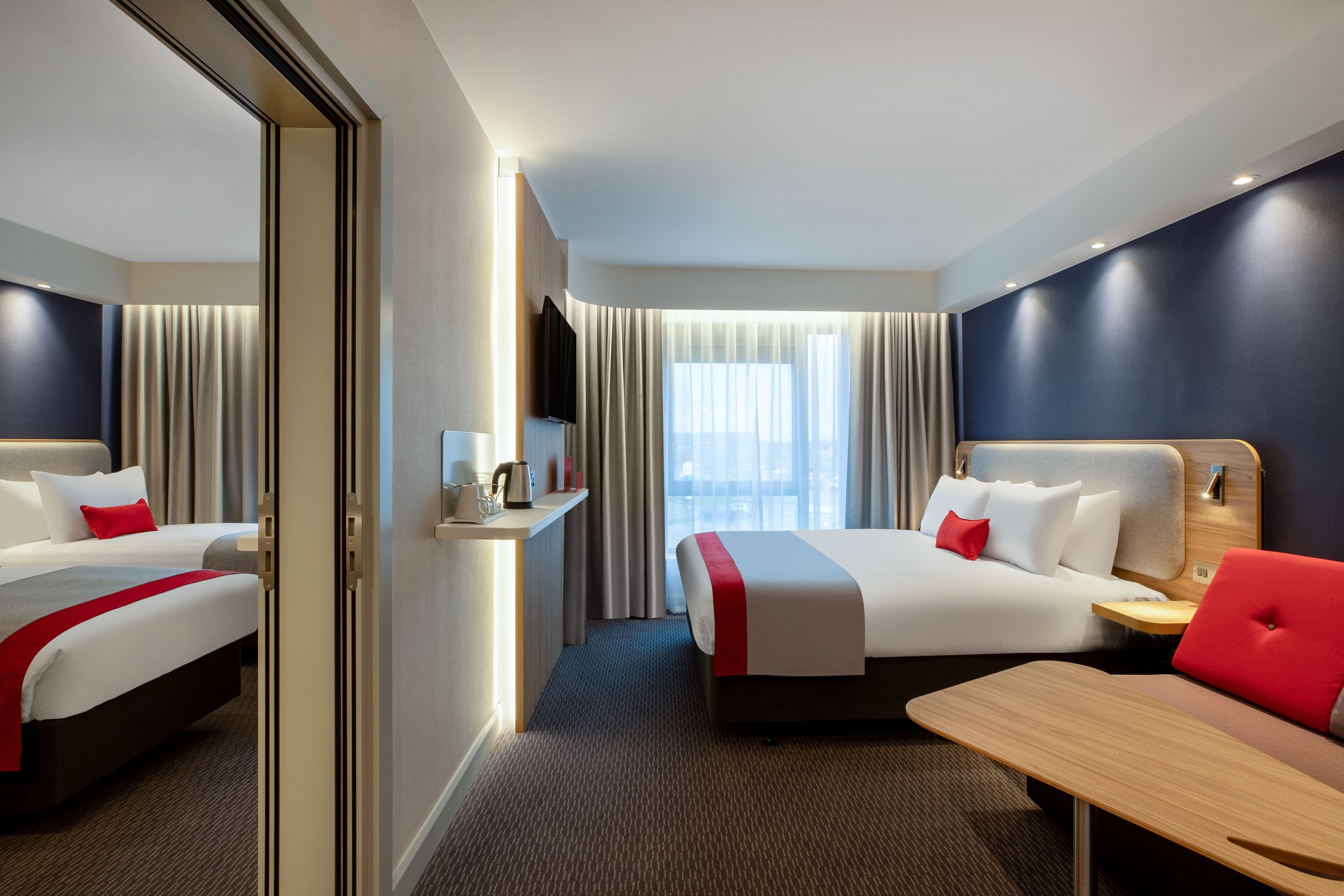 Holiday Inn Express Cambridge West - Cambourne — 12