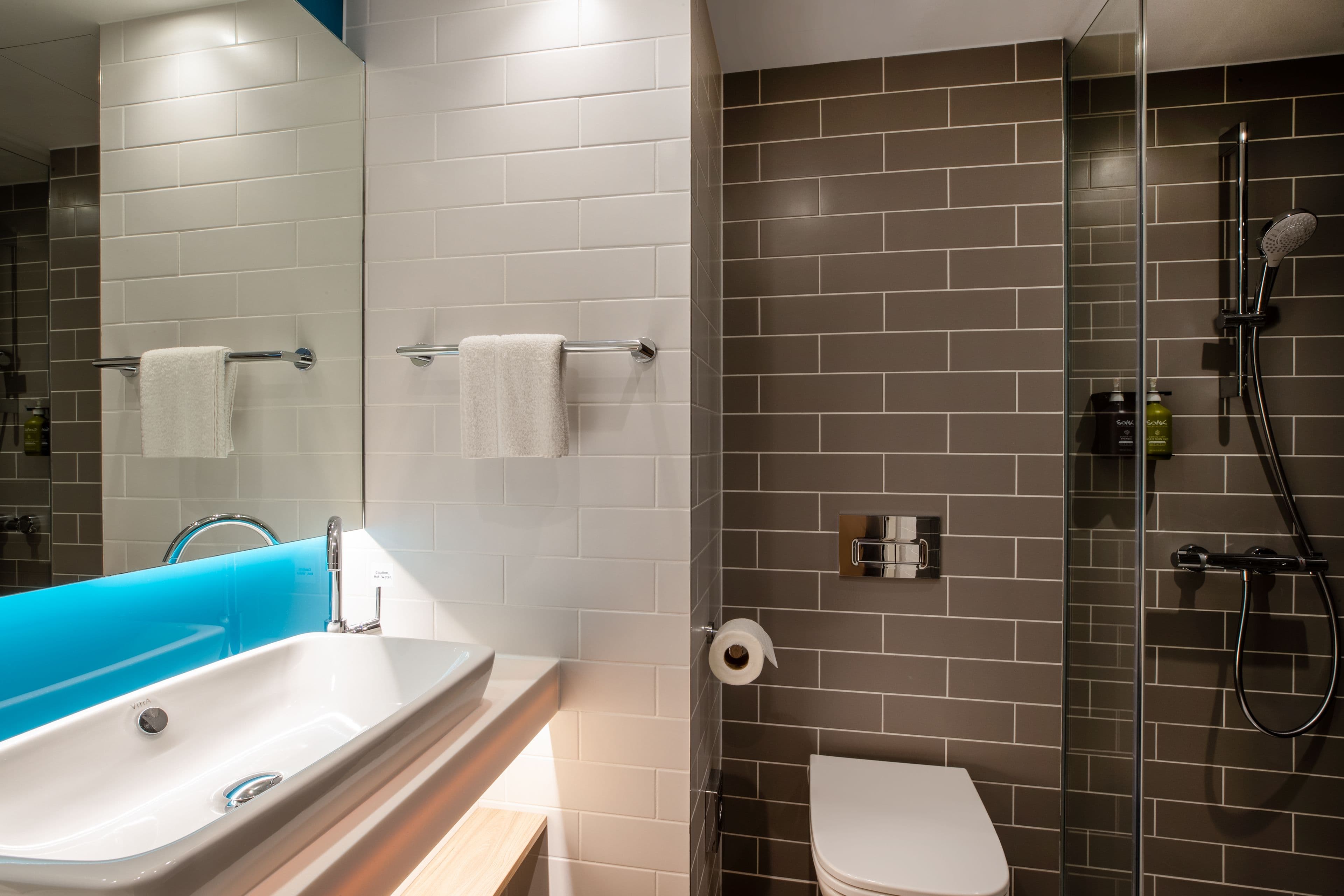 Holiday Inn Express Cambridge West - Cambourne - Image 5