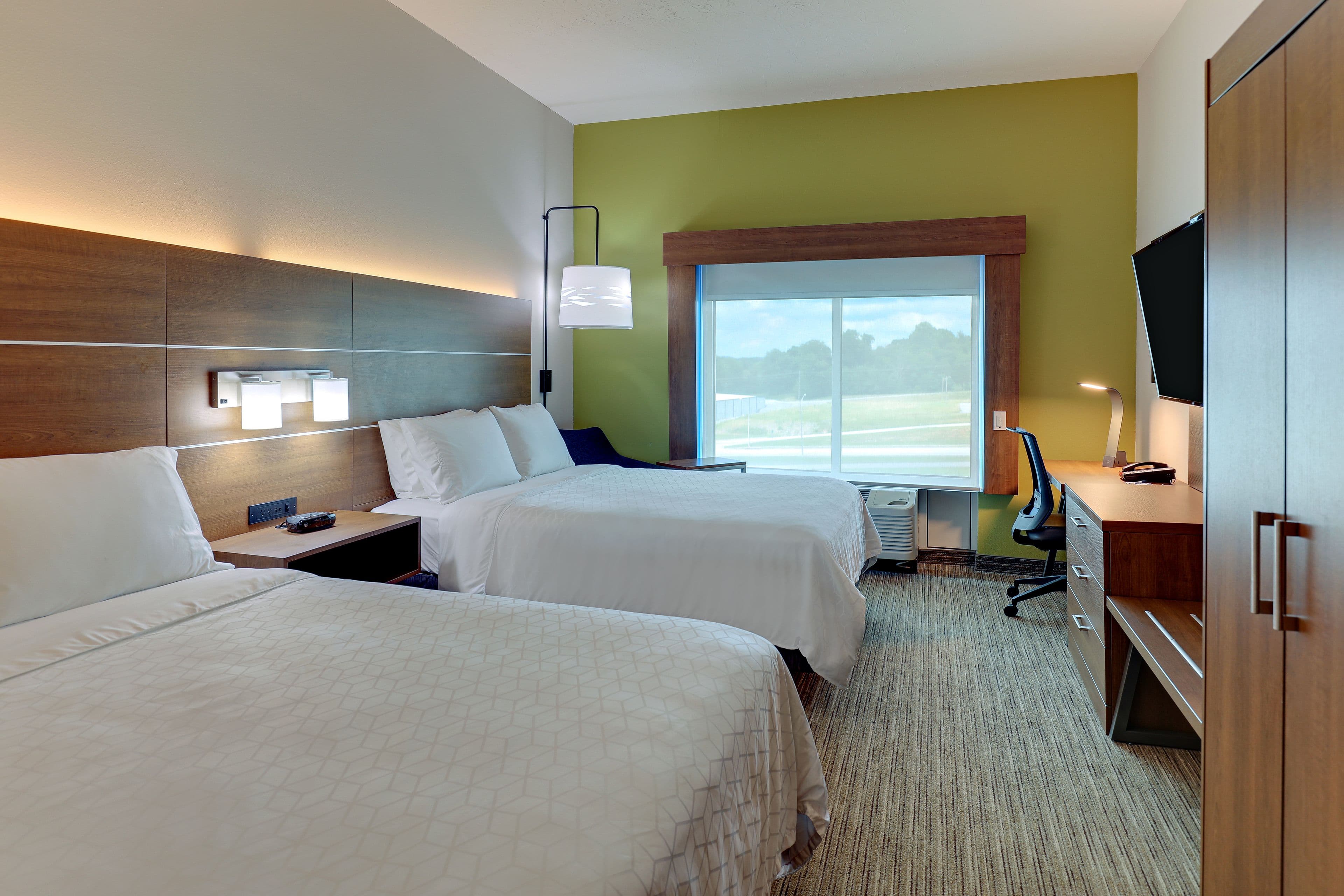 Holiday Inn Express Campbellsville — 15