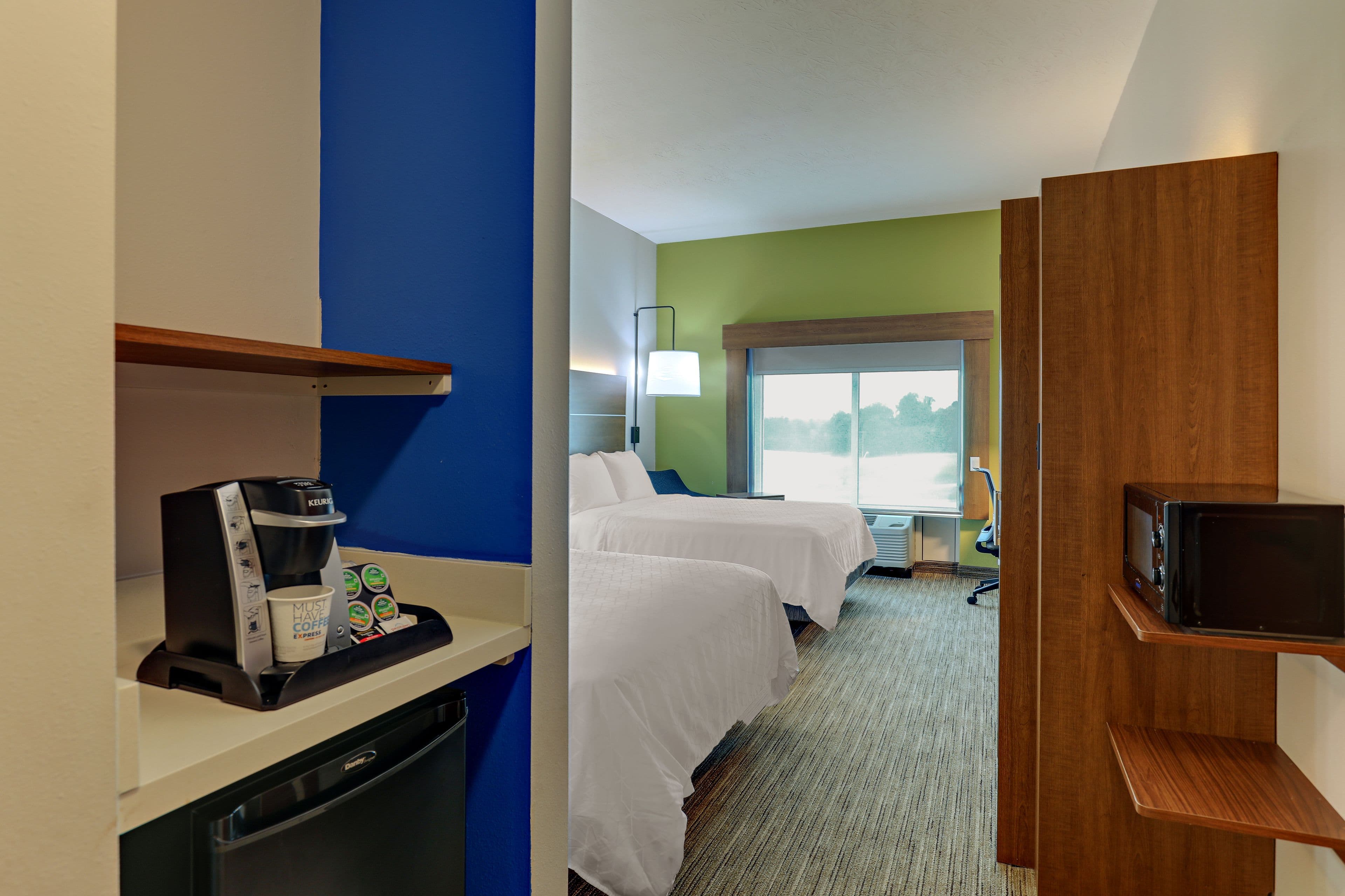 Holiday Inn Express Campbellsville — 19