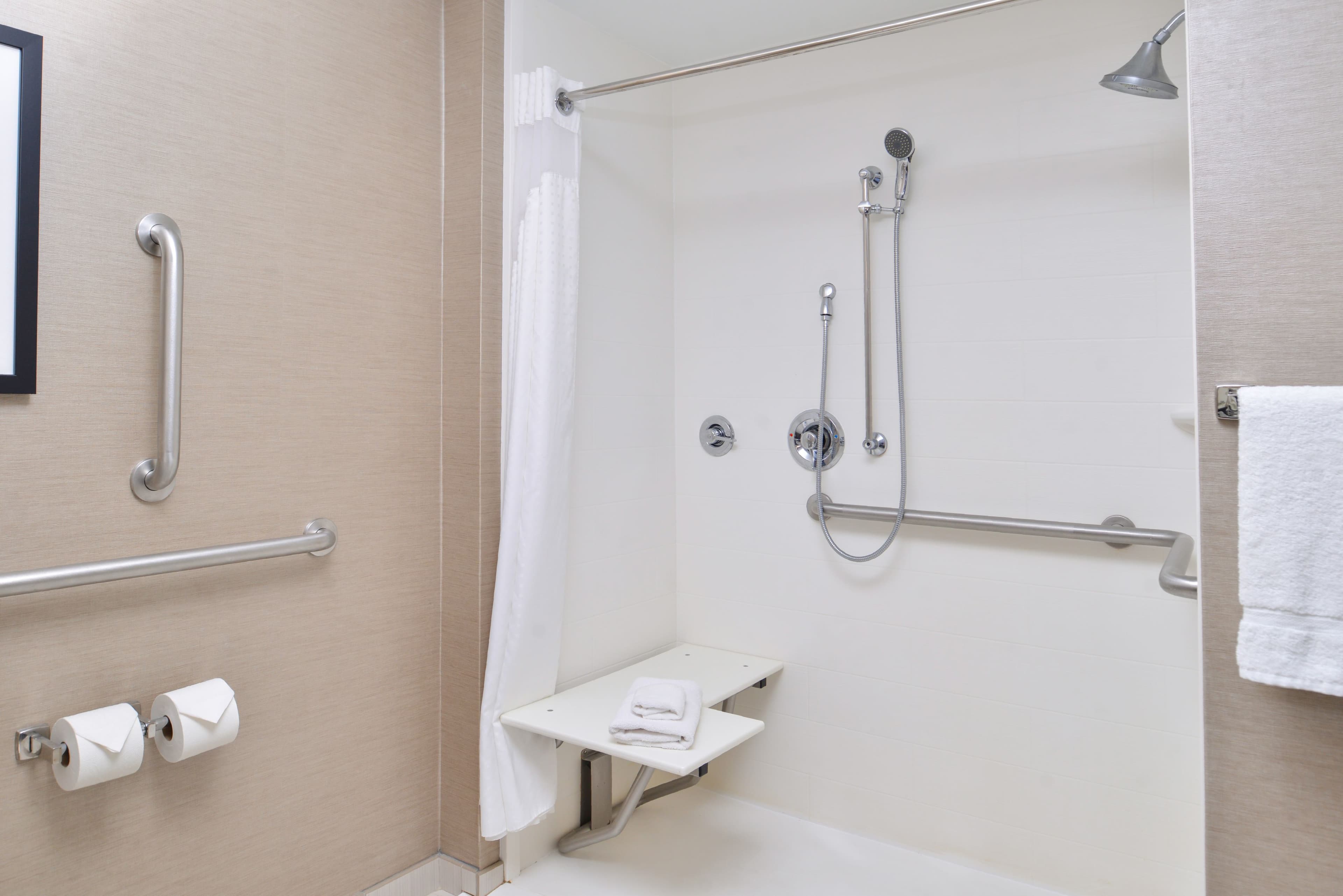 Holiday Inn Express Canandaigua - Finger Lakes — 14