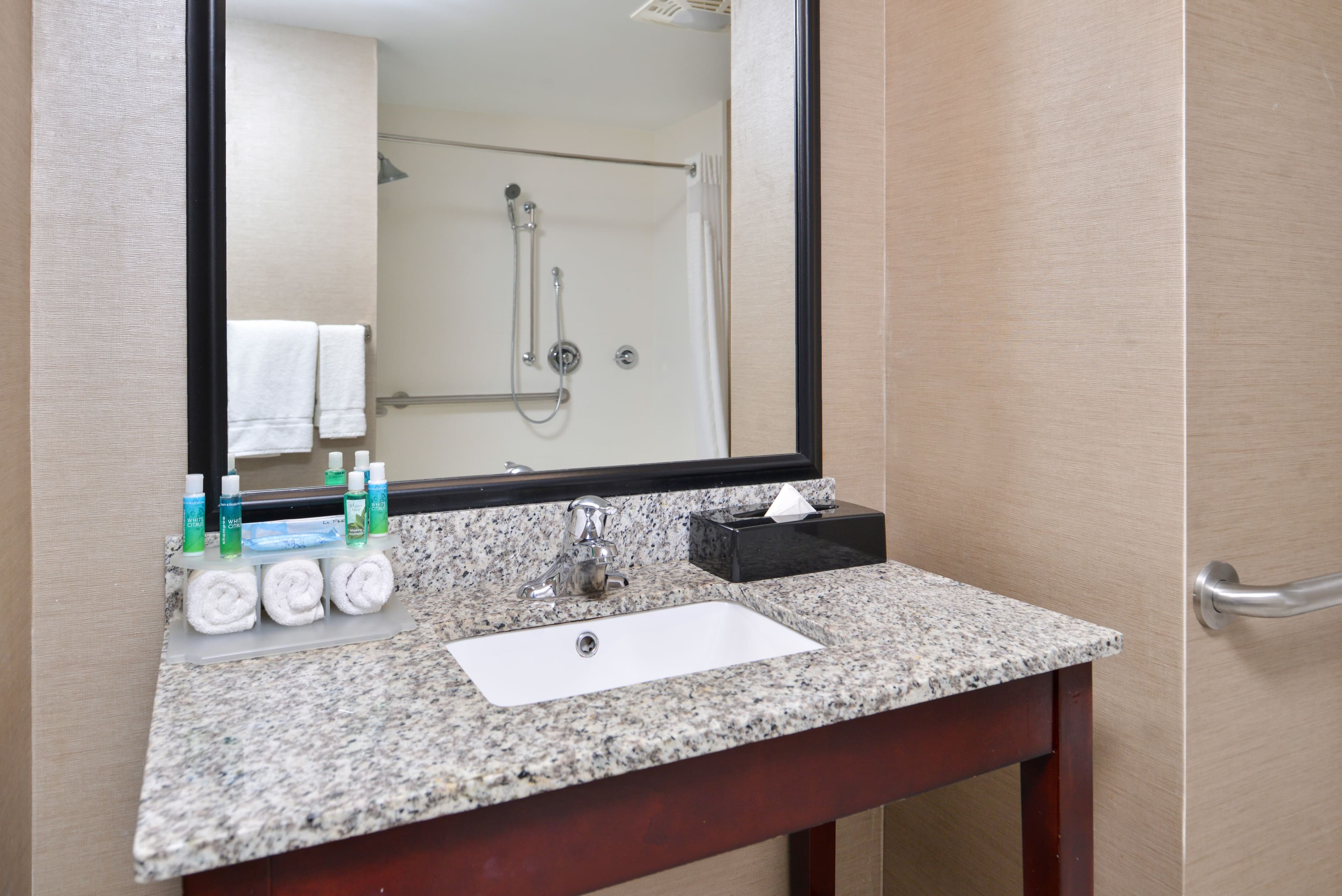 Holiday Inn Express Canandaigua - Finger Lakes — 15