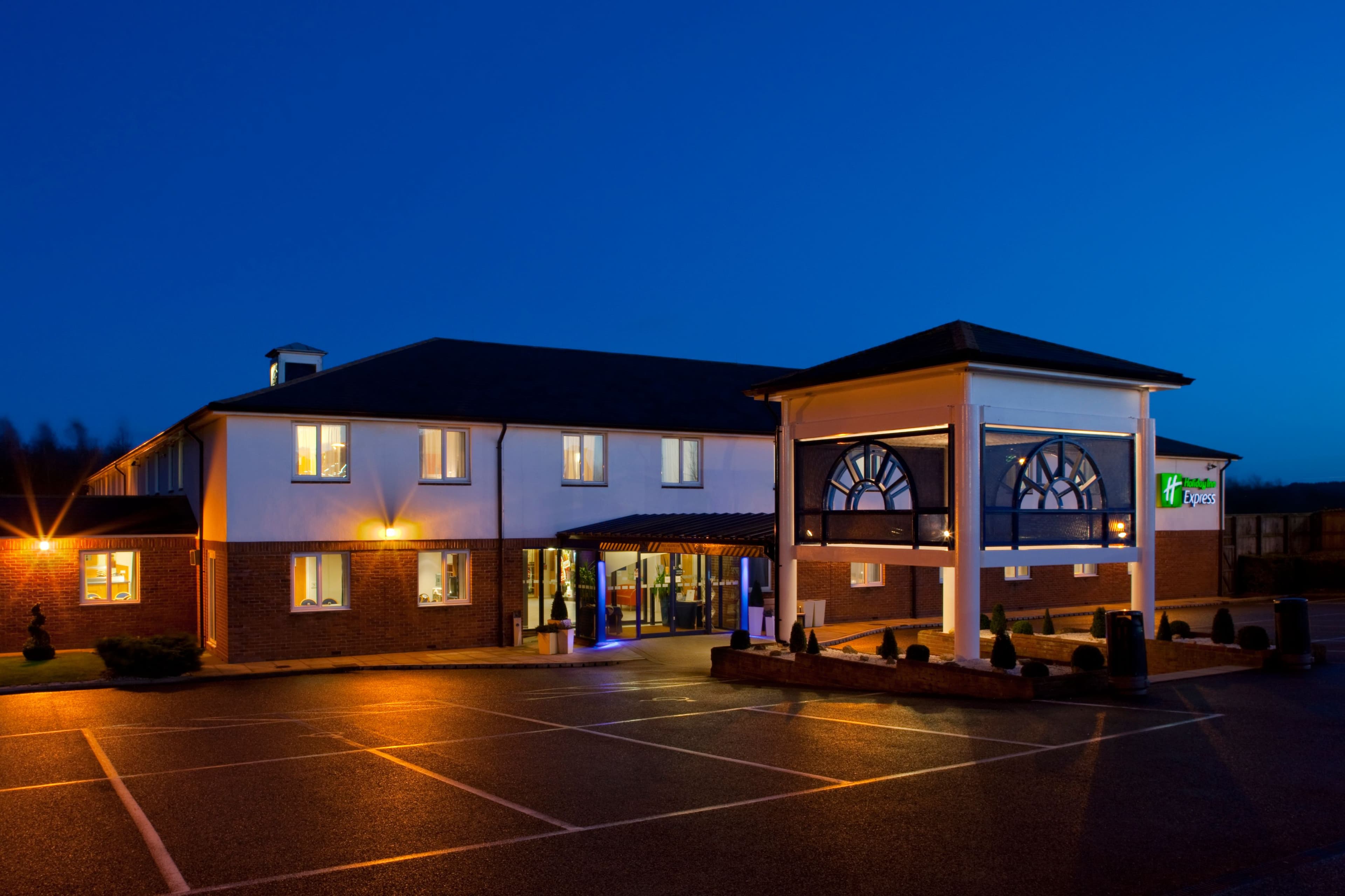 Holiday Inn Express Canterbury - Image 1