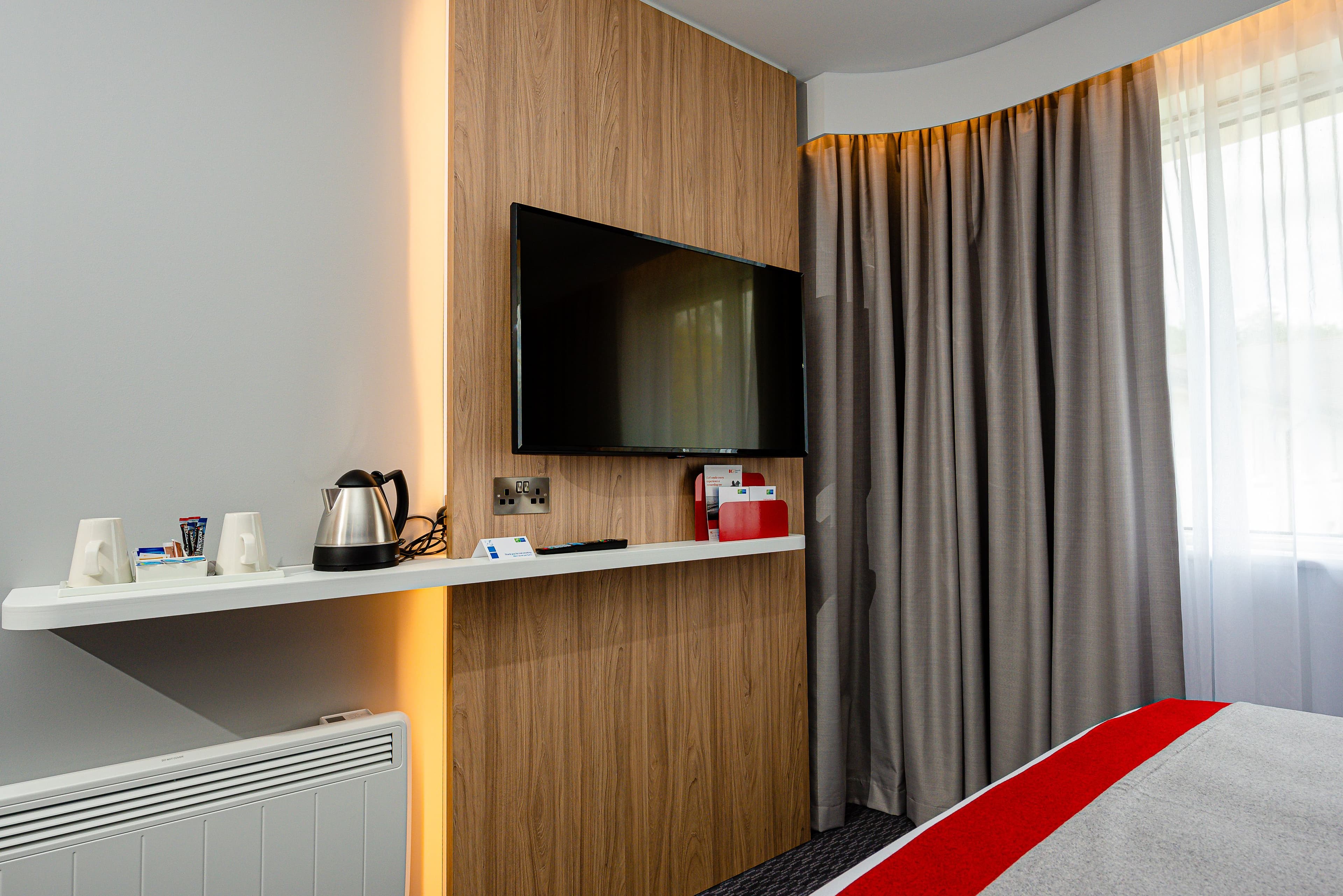 Holiday Inn Express Canterbury — 16