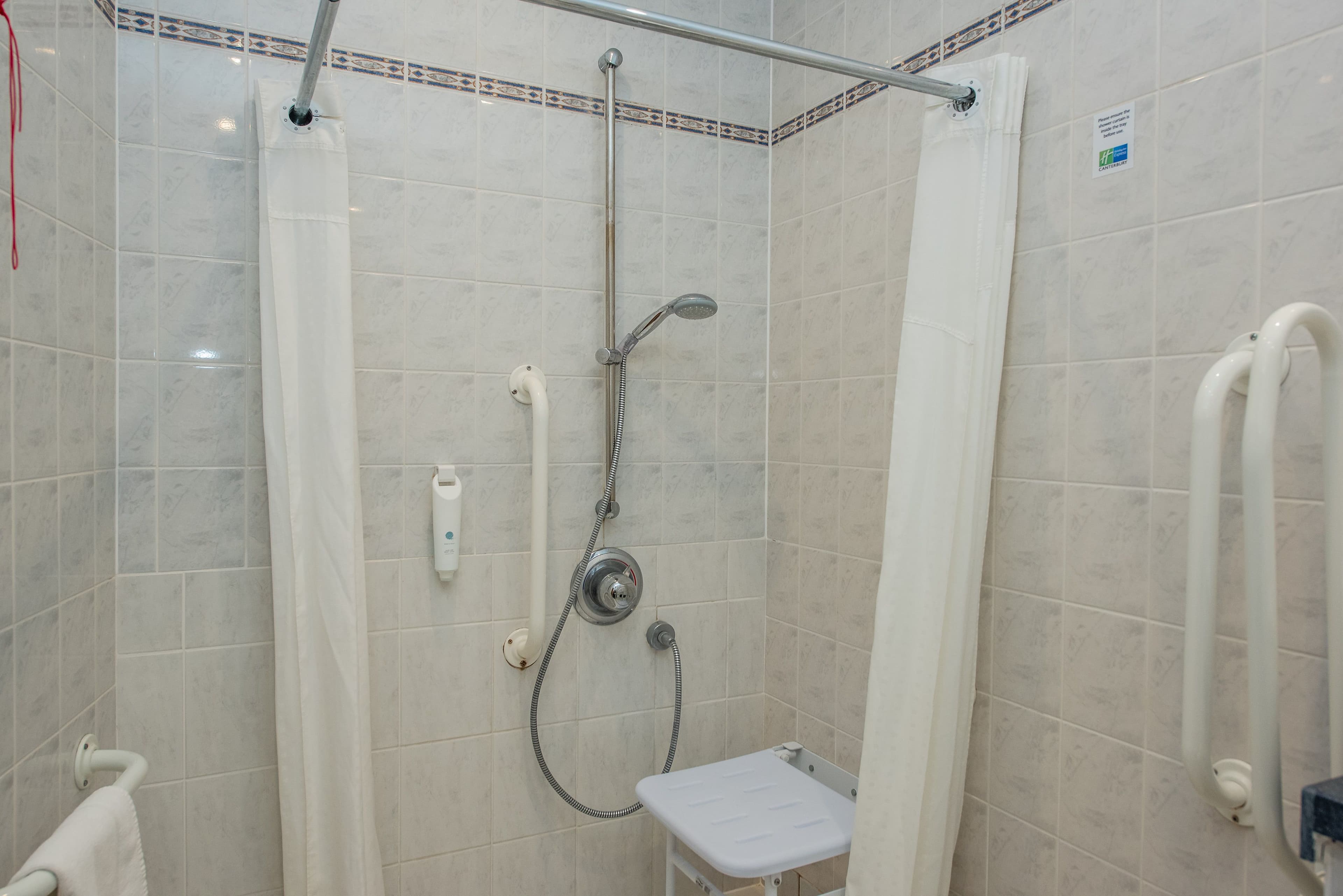 Holiday Inn Express Canterbury — 20