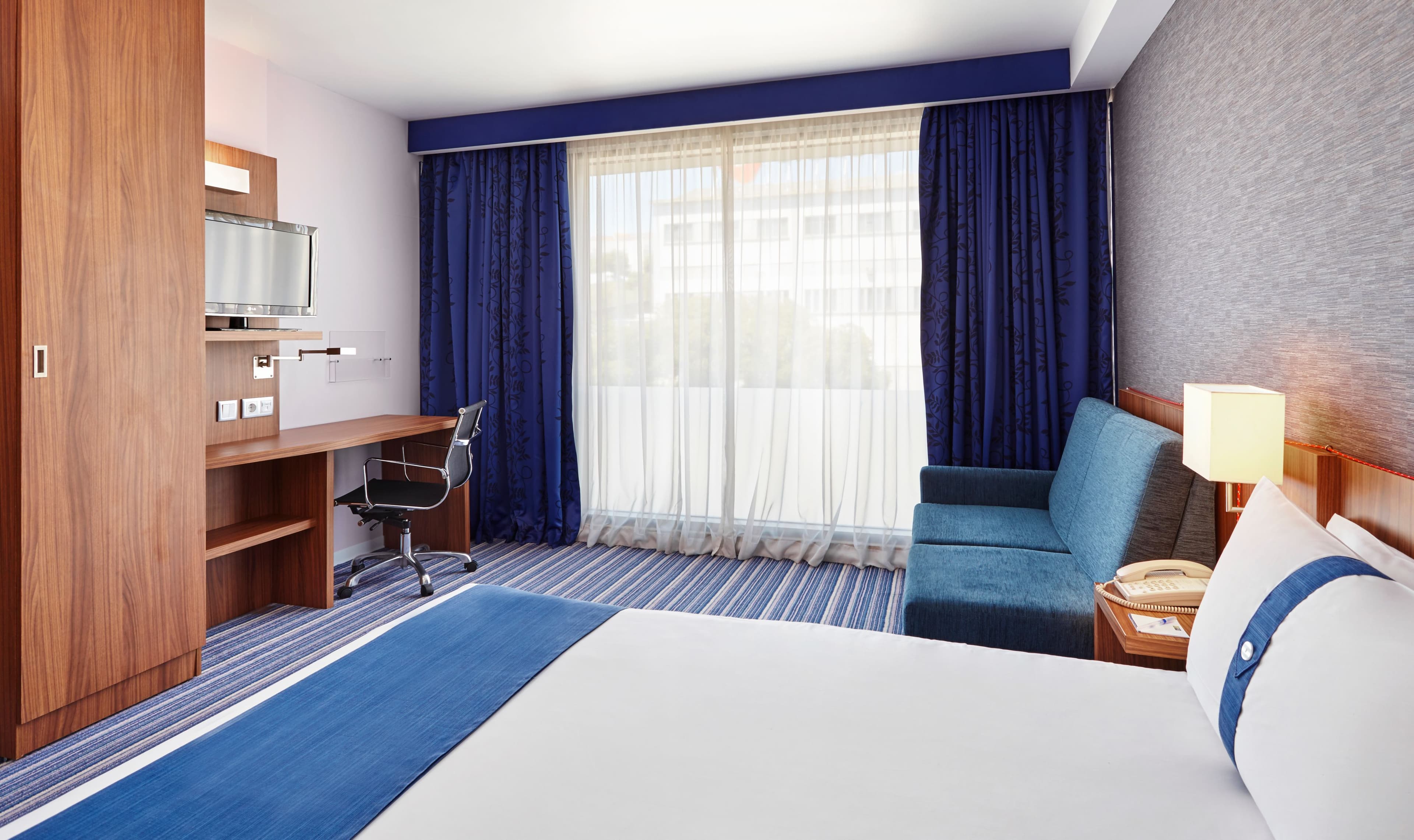 Holiday Inn Express Lisbon - Alfragide - Image 2