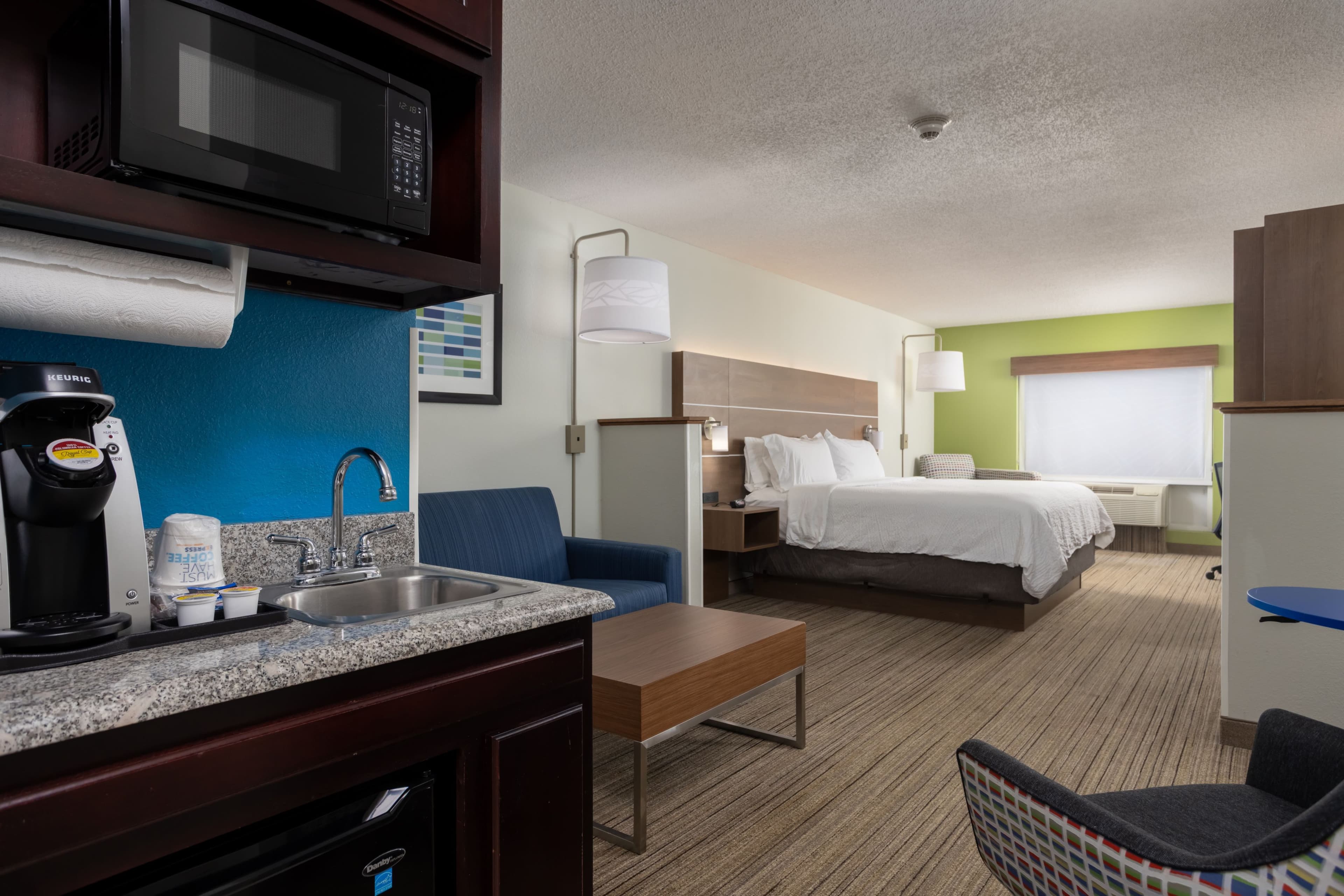 Holiday Inn Express Carrollton - Image 4