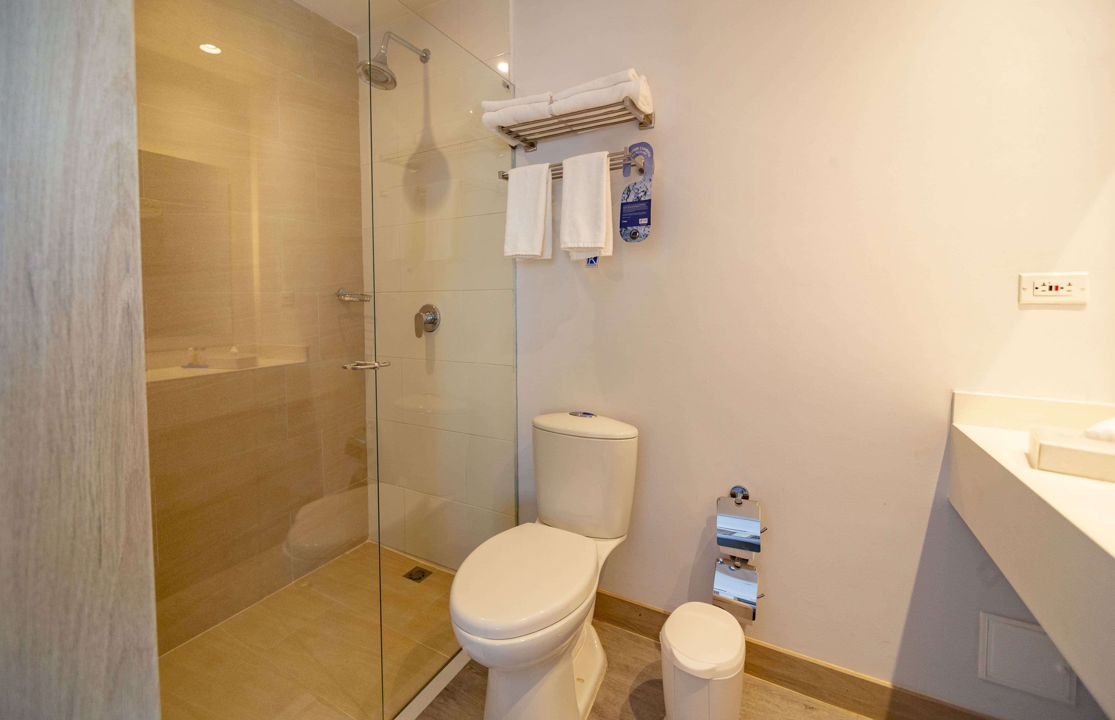 Standard Room - Image 5