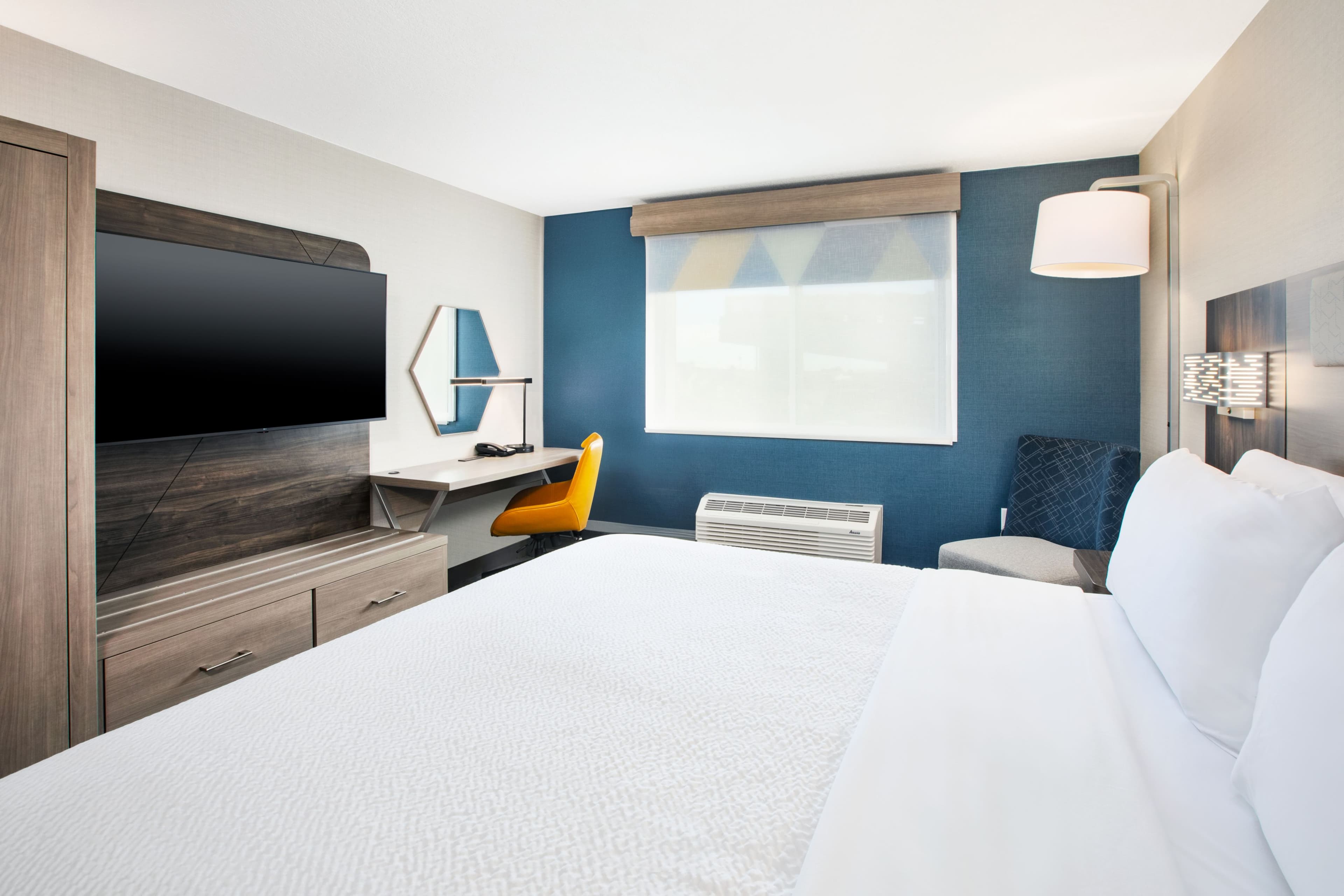 Holiday Inn Express Casper-I-25 — 8