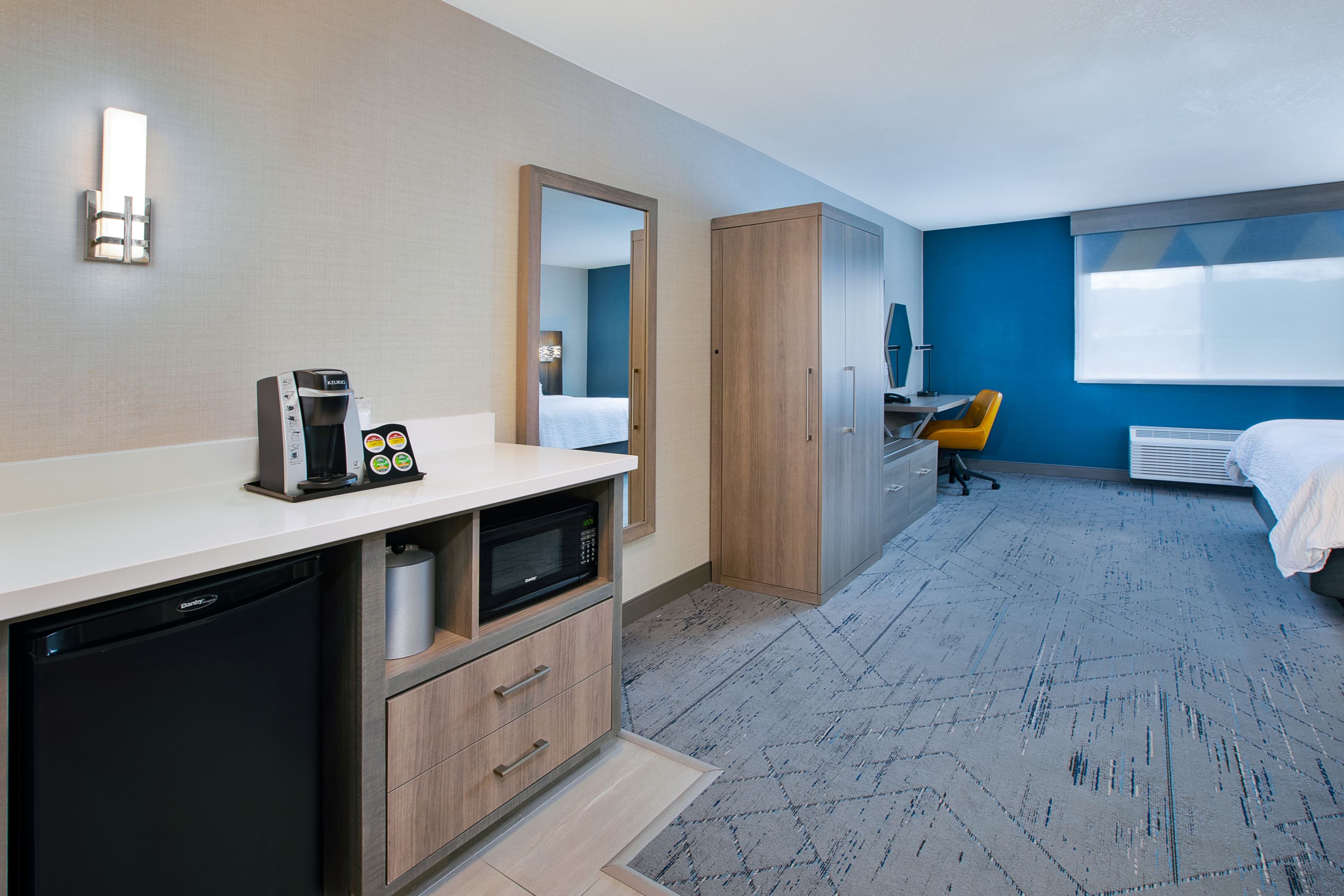 Holiday Inn Express Casper-I-25 — 27