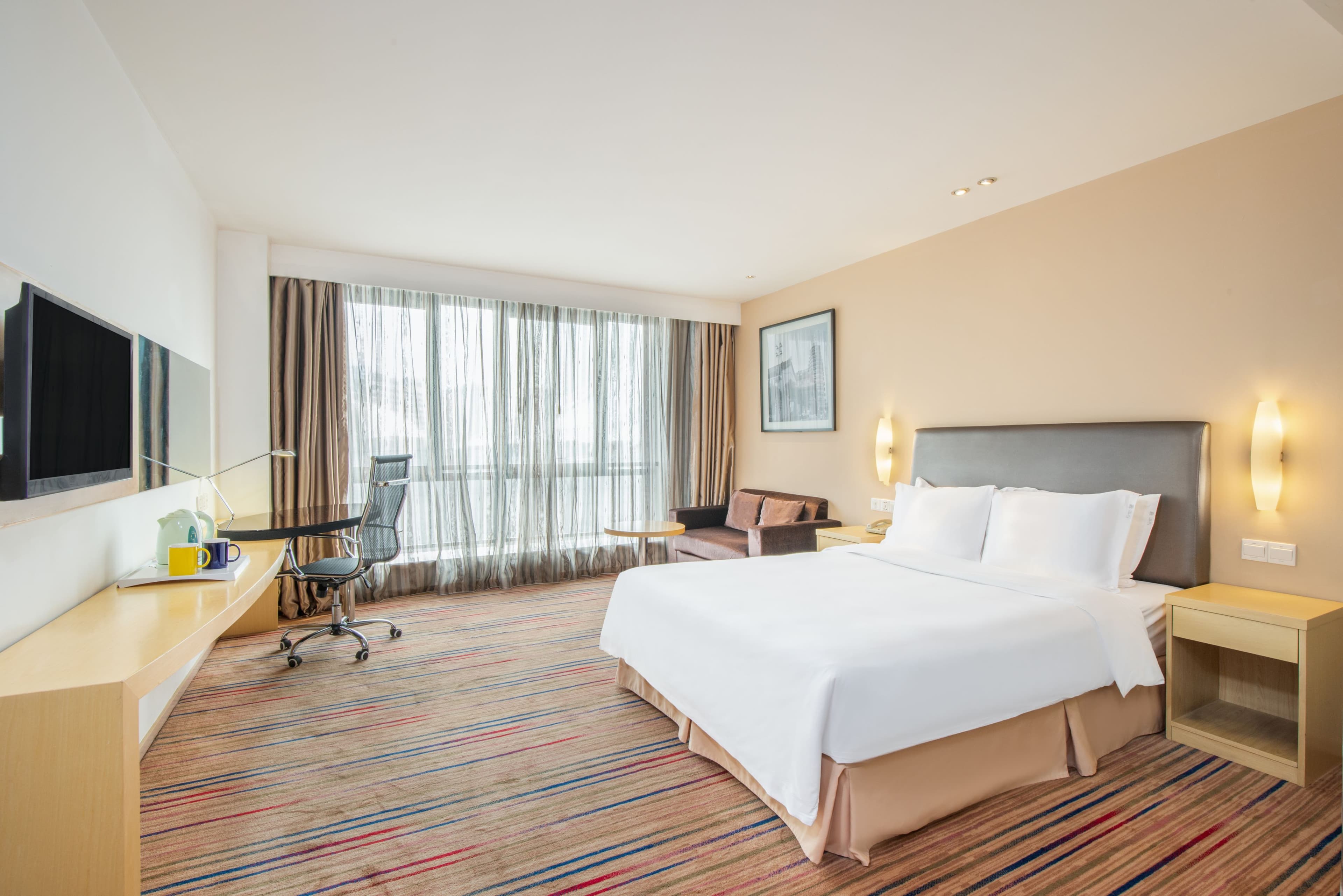 Holiday Inn Express Changzhou Center - Image 5