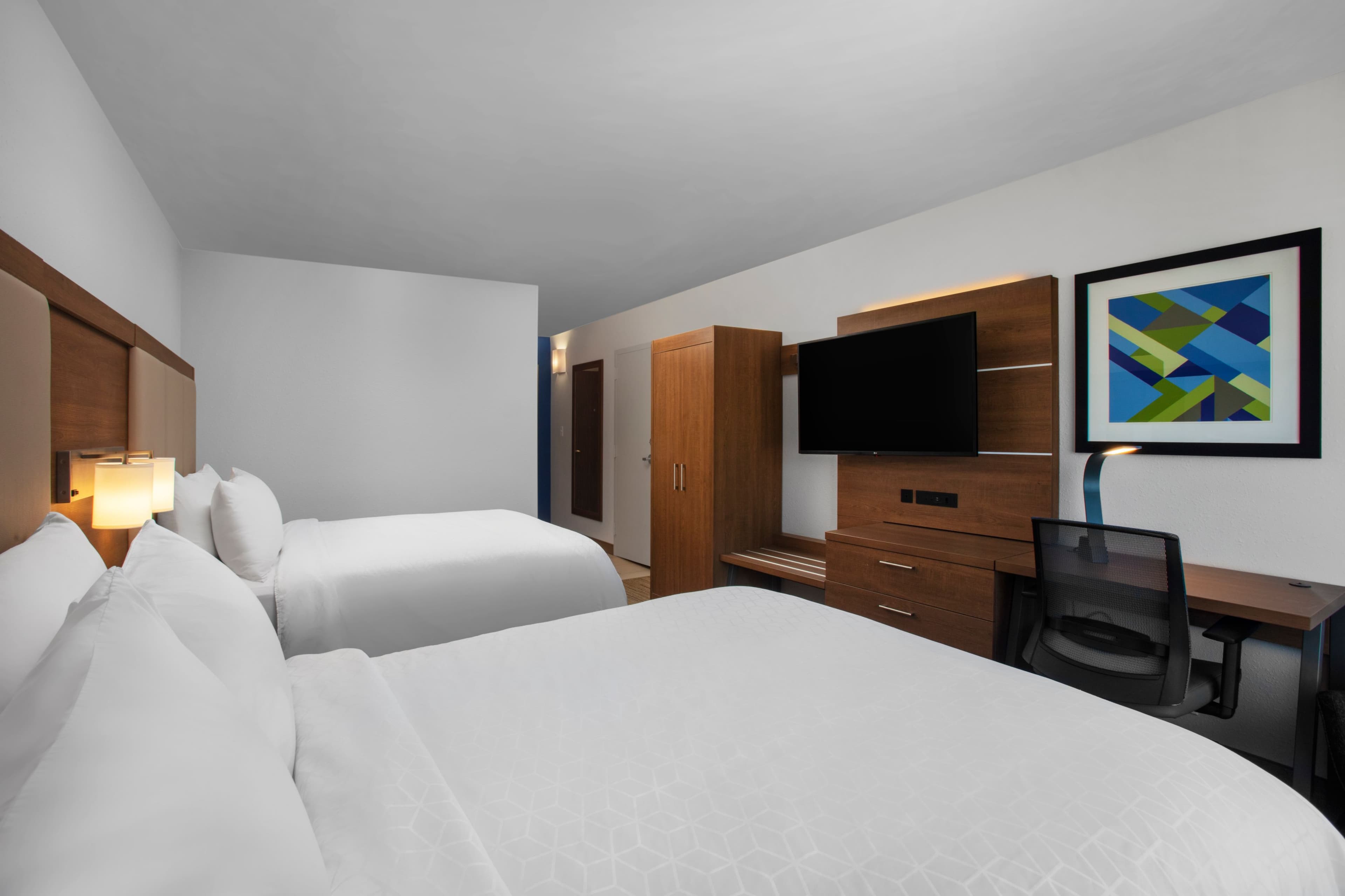 Holiday Inn Express Charleston-Civic Center — 24