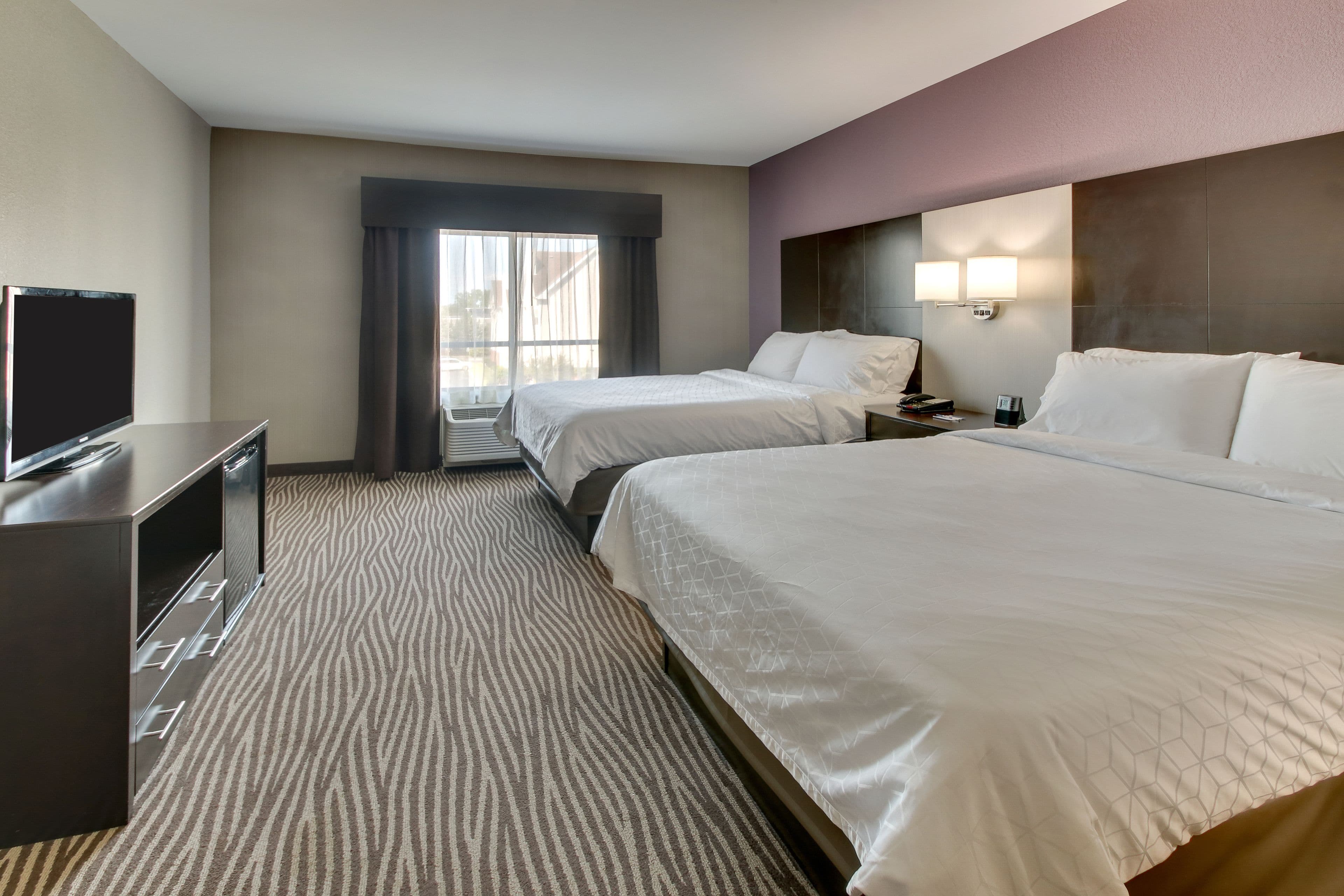 Holiday Inn Express Cheektowaga North East — 11