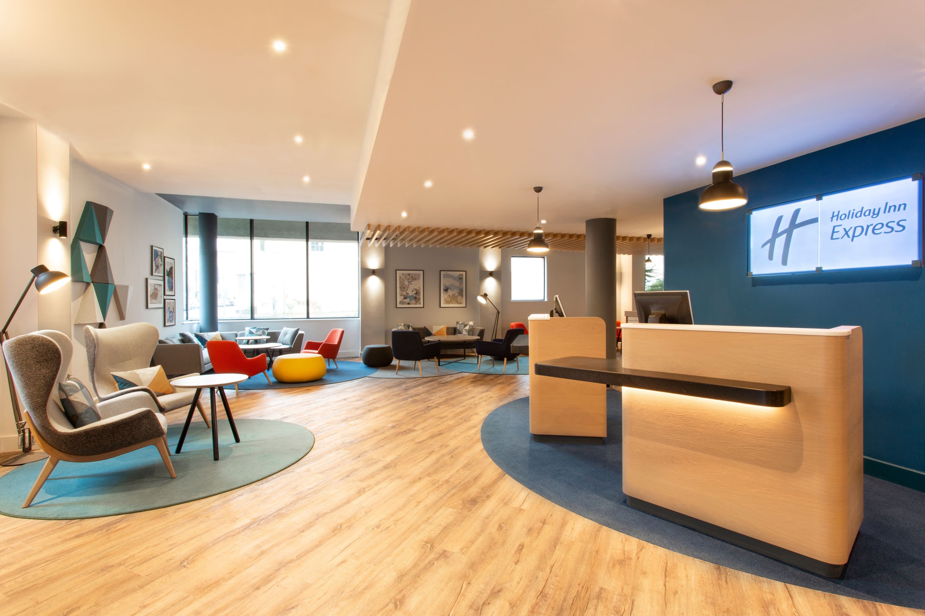 Holiday Inn Express Cheltenham Town Centre - Image 1