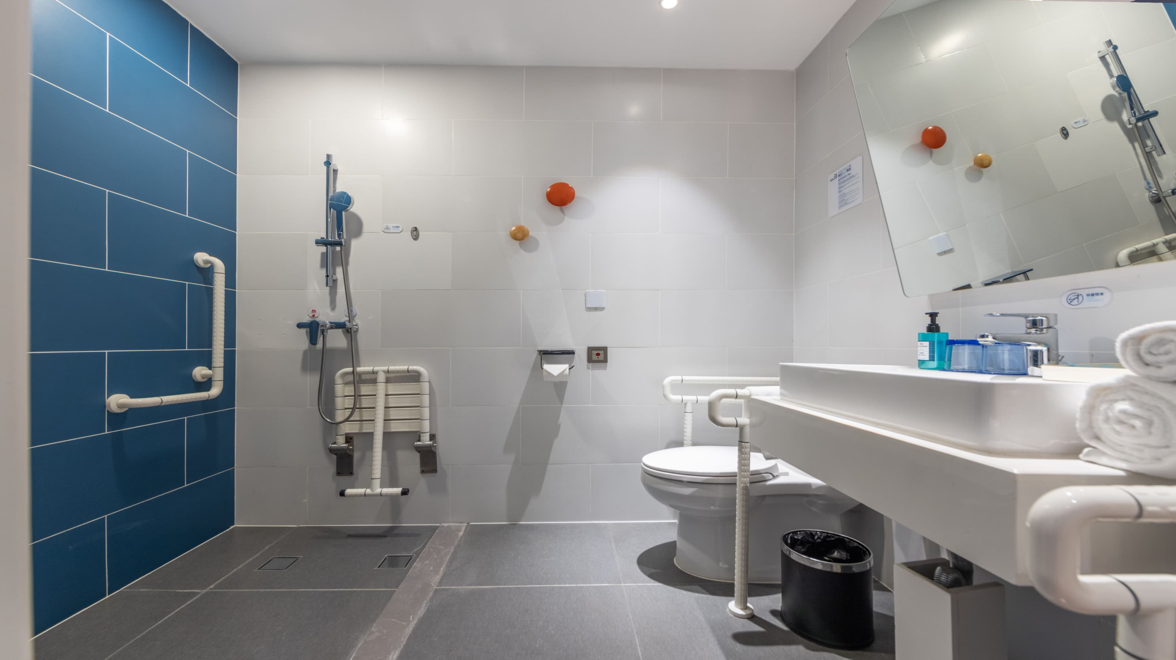 Holiday Inn Express Chengdu Wuhou New City — 9