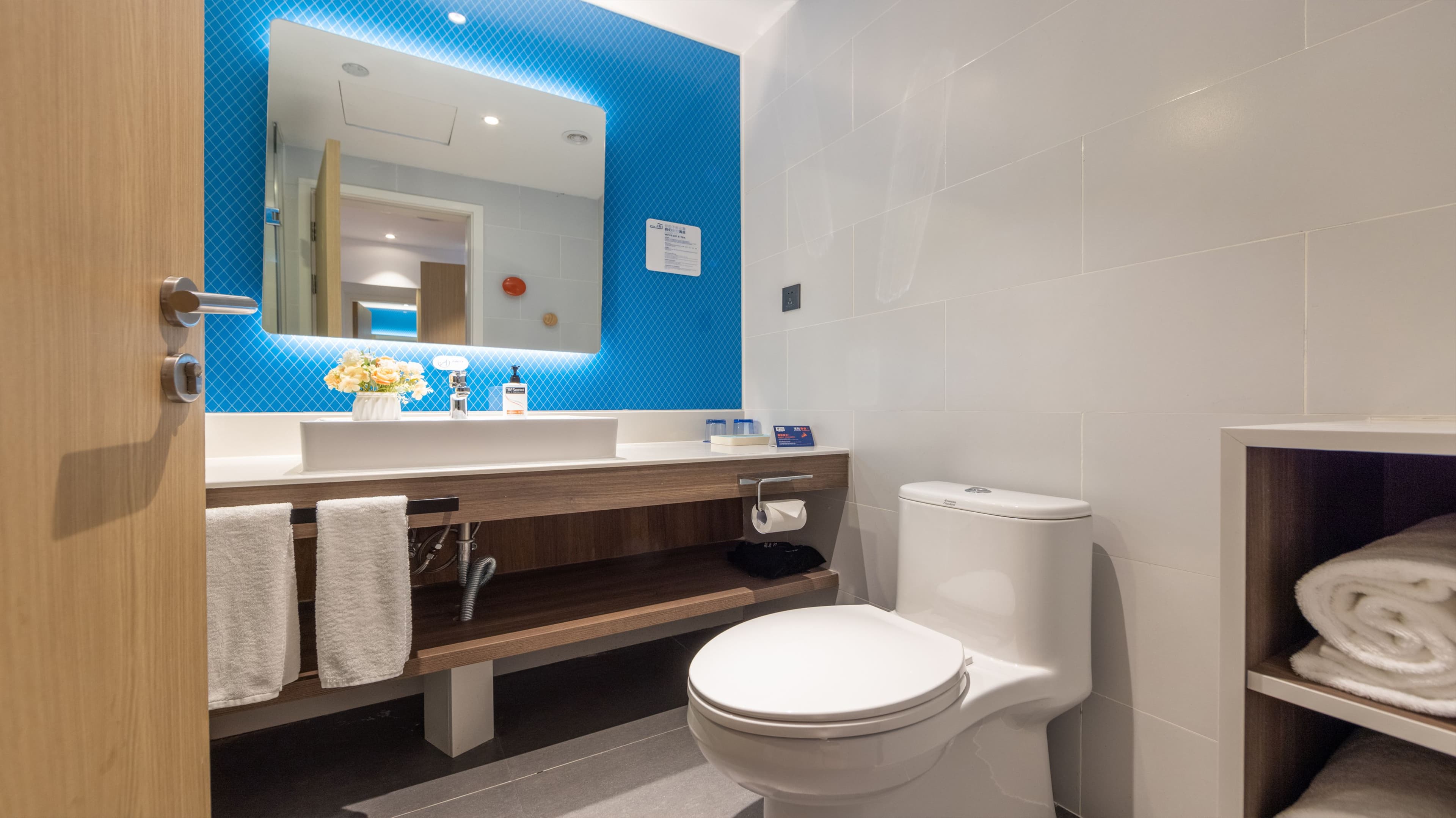 Holiday Inn Express Chengdu Wuhou New City - Image 3