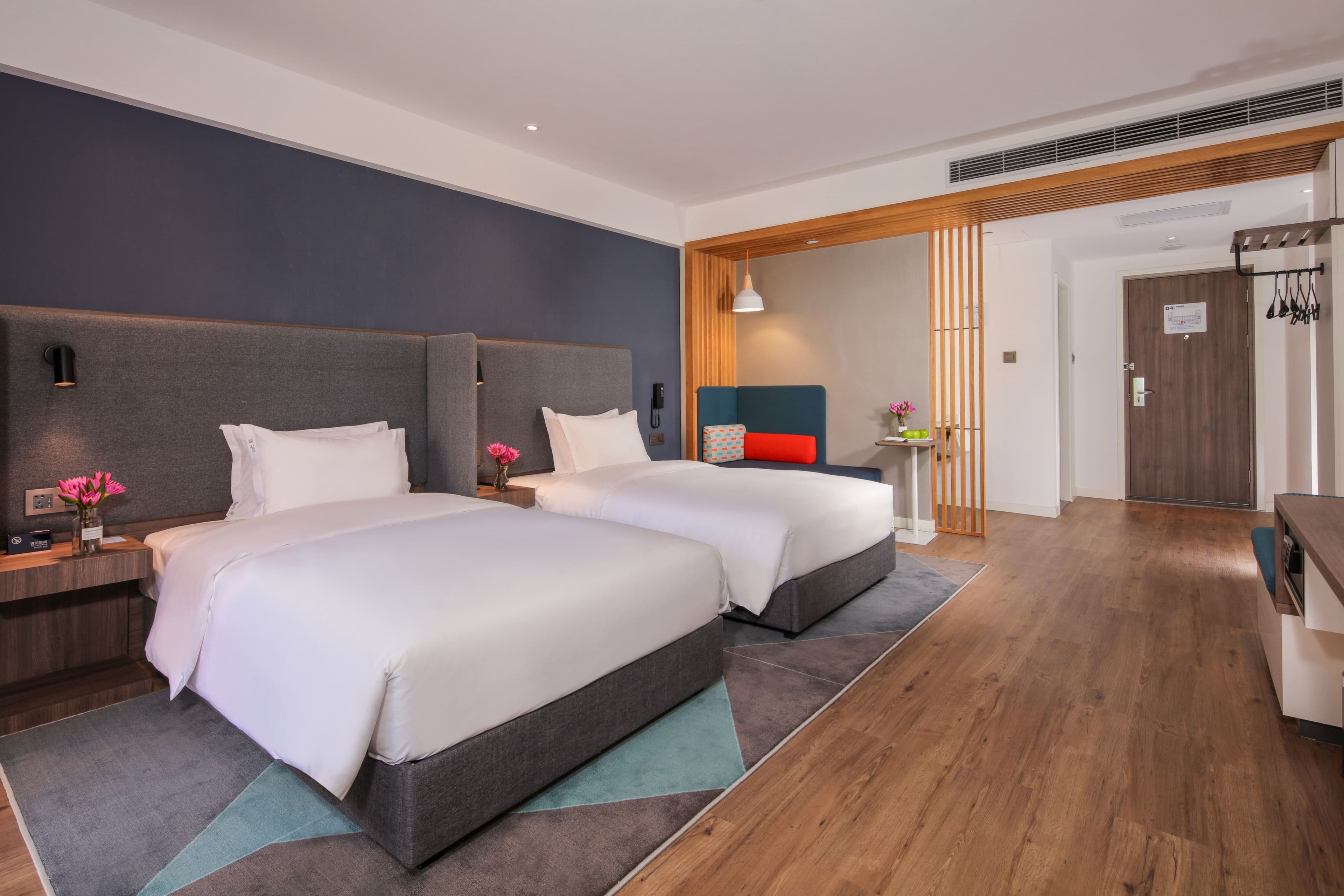 Holiday Inn Express Chengdu East — 7