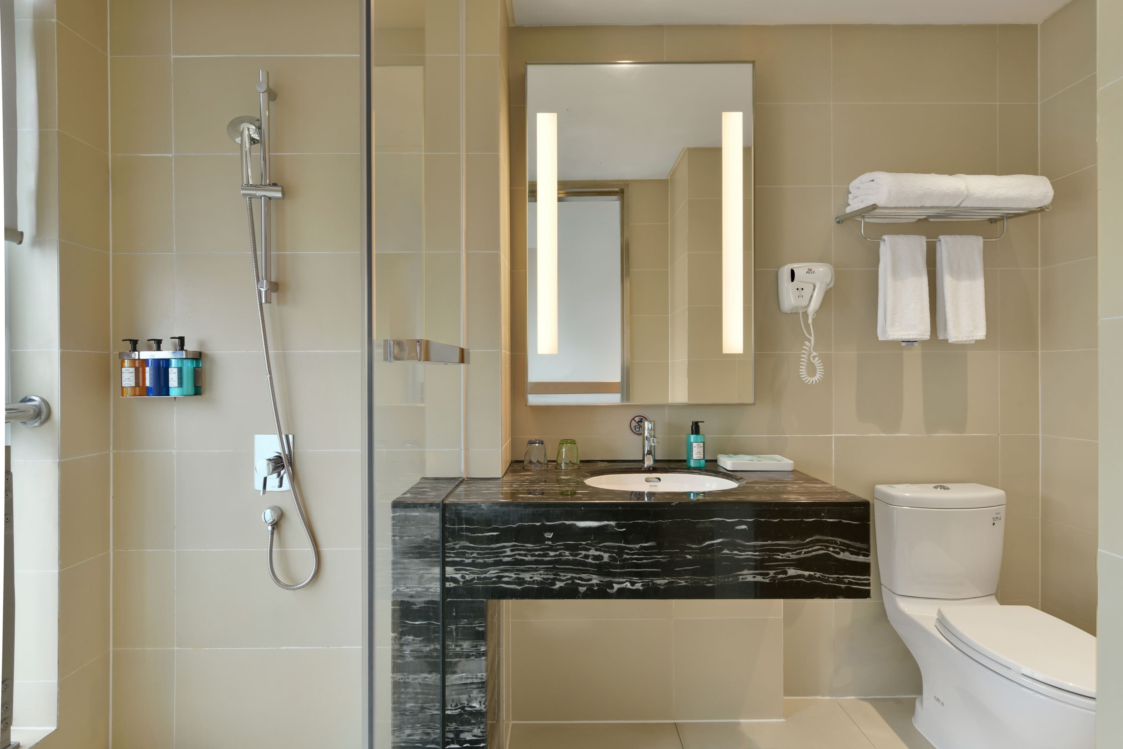 Holiday Inn Express Chengdu Huanhuaxi - Image 4