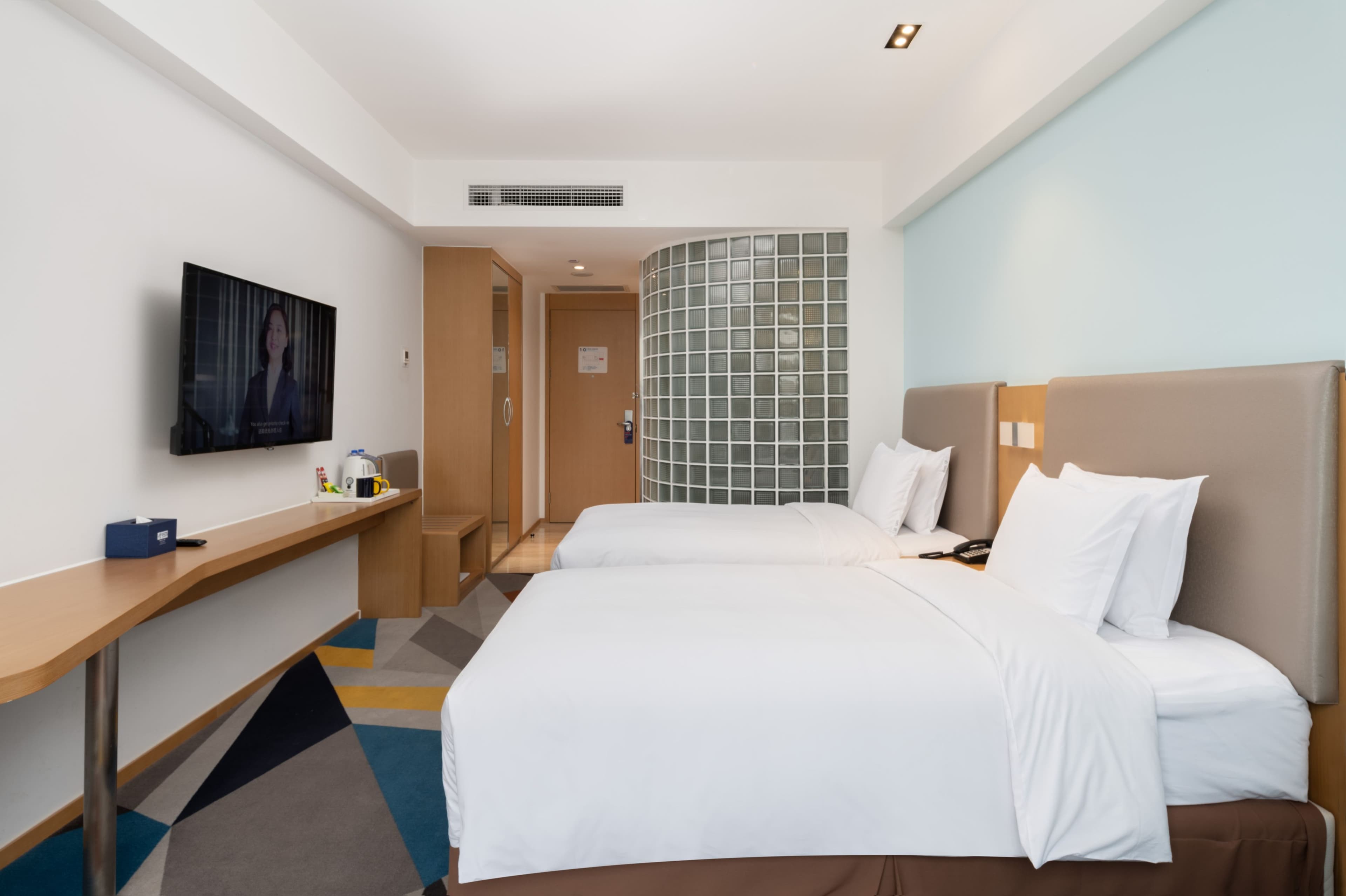 Holiday Inn Express Chengdu Xindu - Image 2