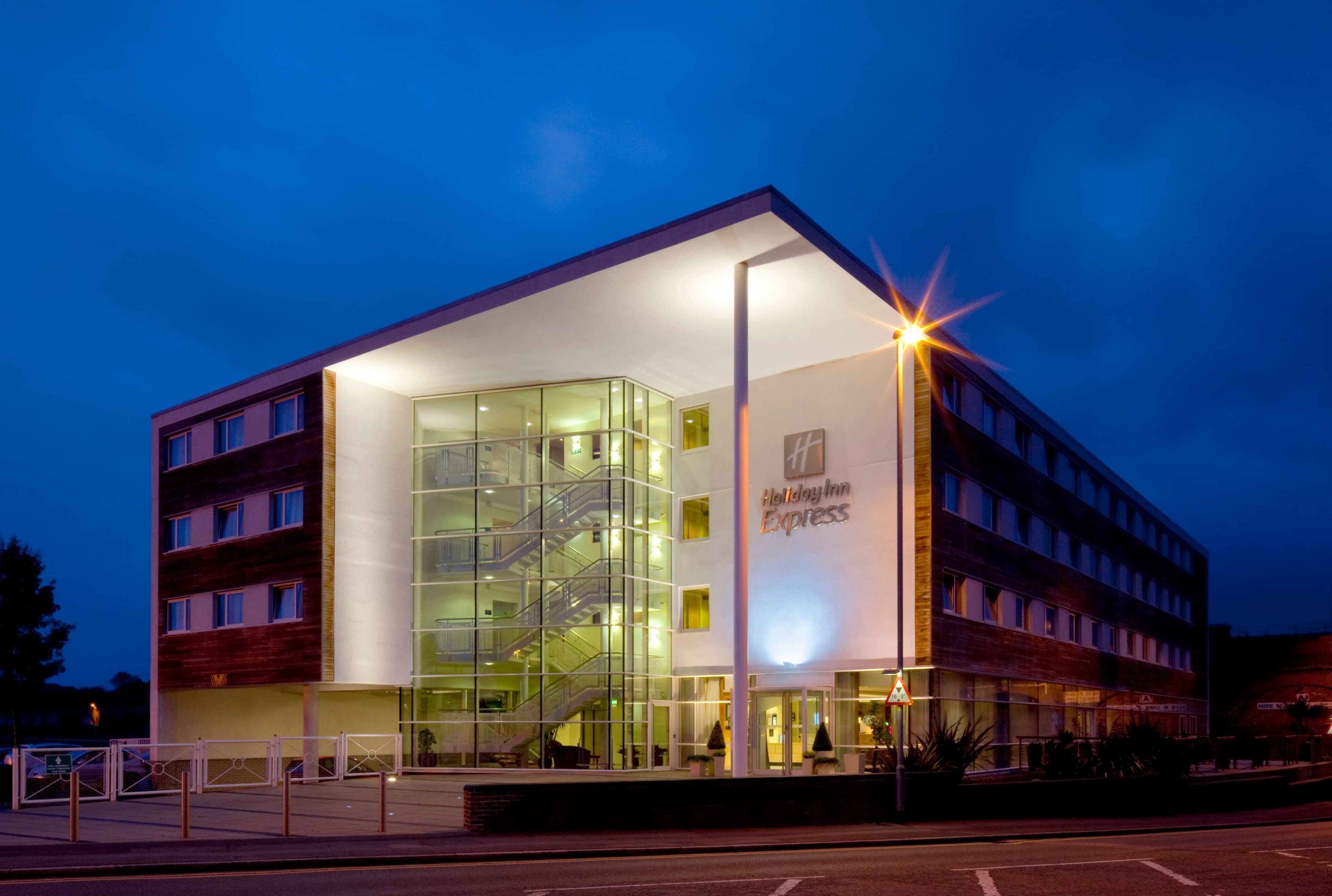 Holiday Inn Express Chester - Racecourse - Image 1