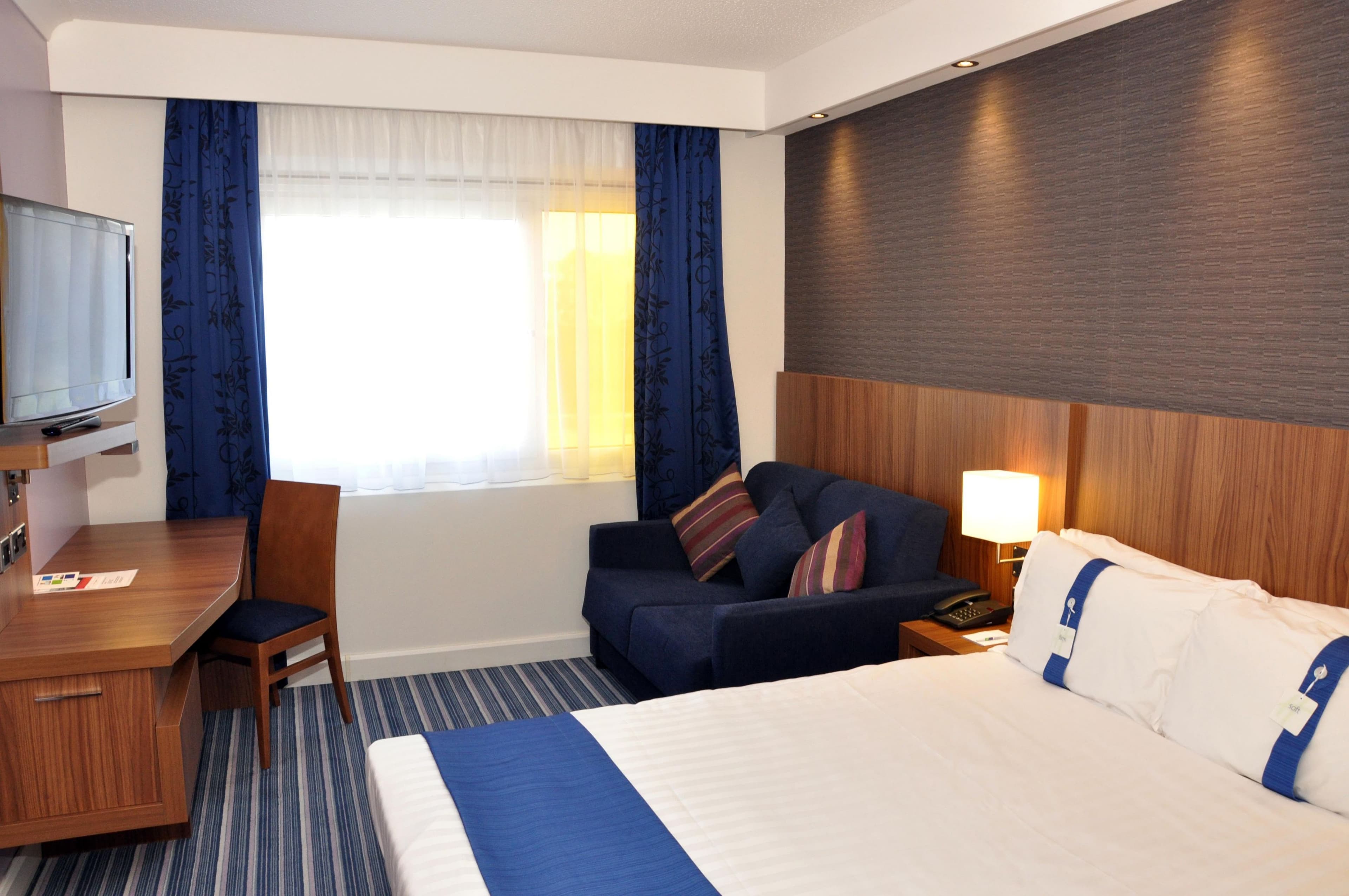 Holiday Inn Express Chester - Racecourse - Image 4
